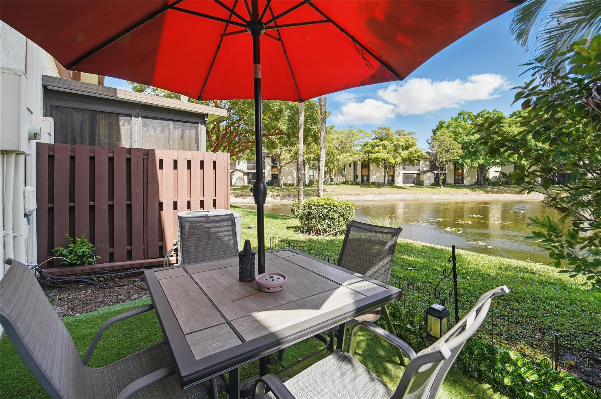 4322 N CARAMBOLA CIR N 4322