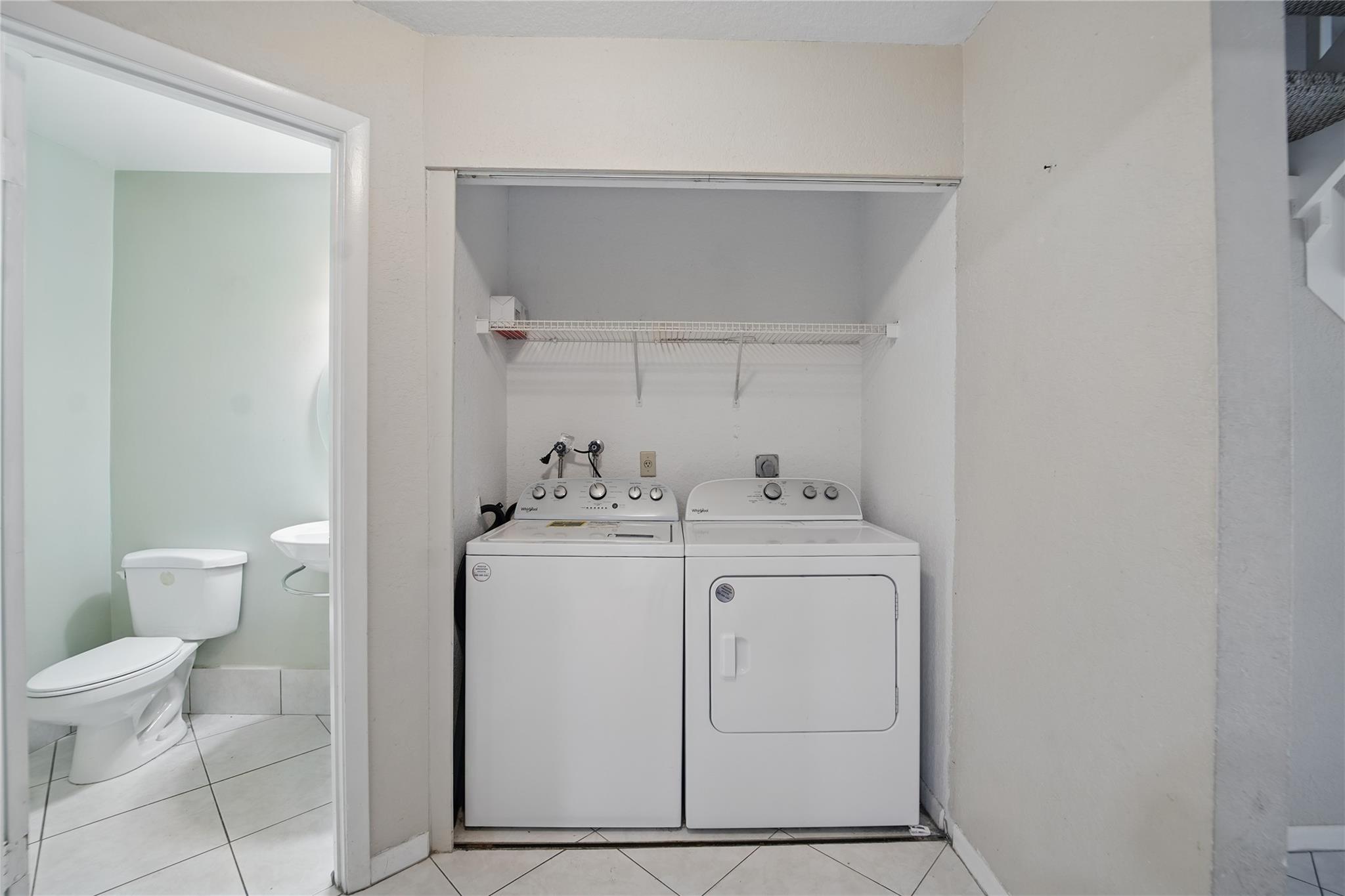 4322 N CARAMBOLA CIR N 4322