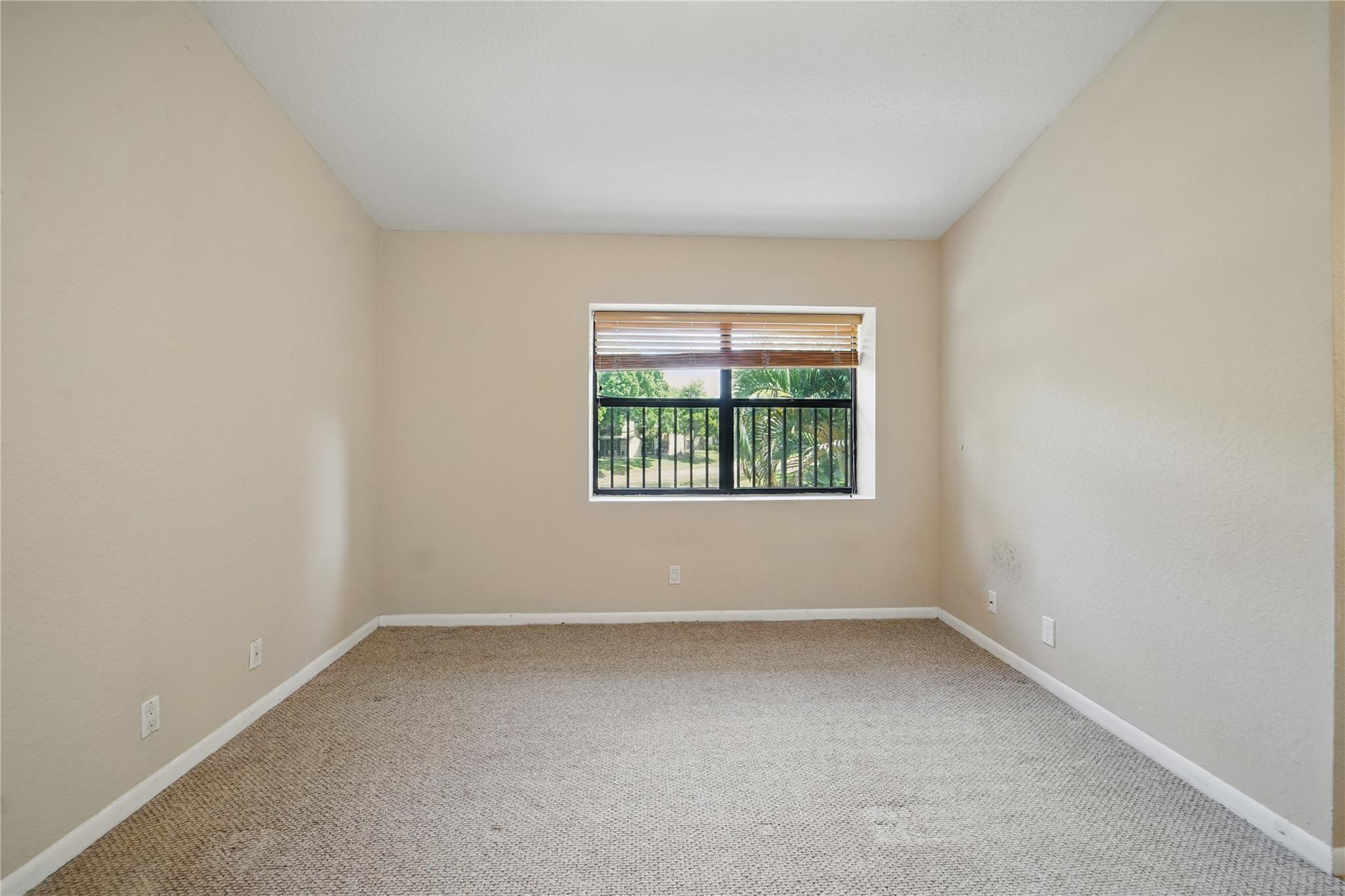 4322 N CARAMBOLA CIR N 4322