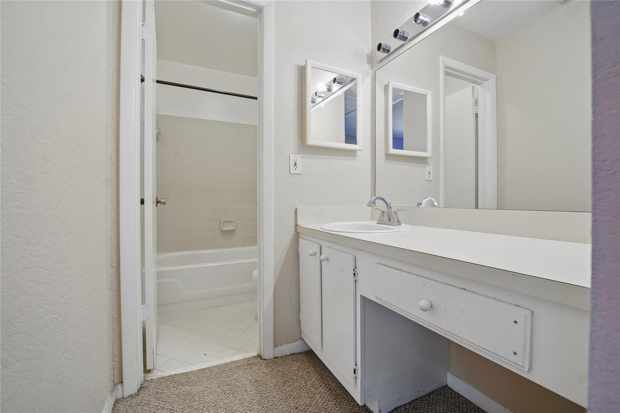 4322 N CARAMBOLA CIR N 4322