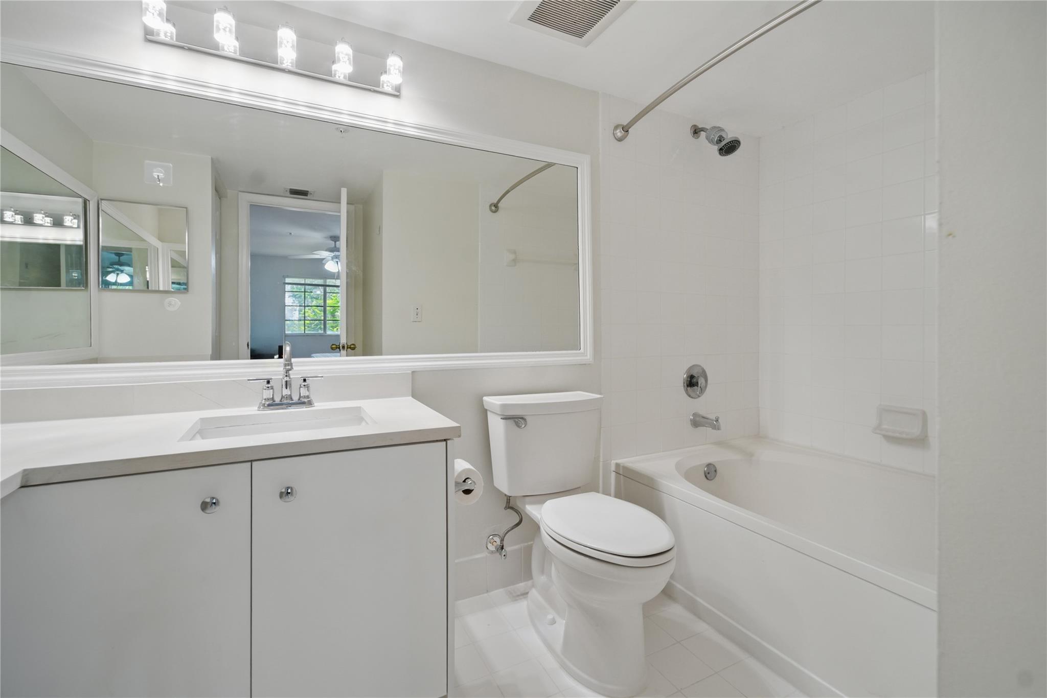 11133 SW 8 ST 306