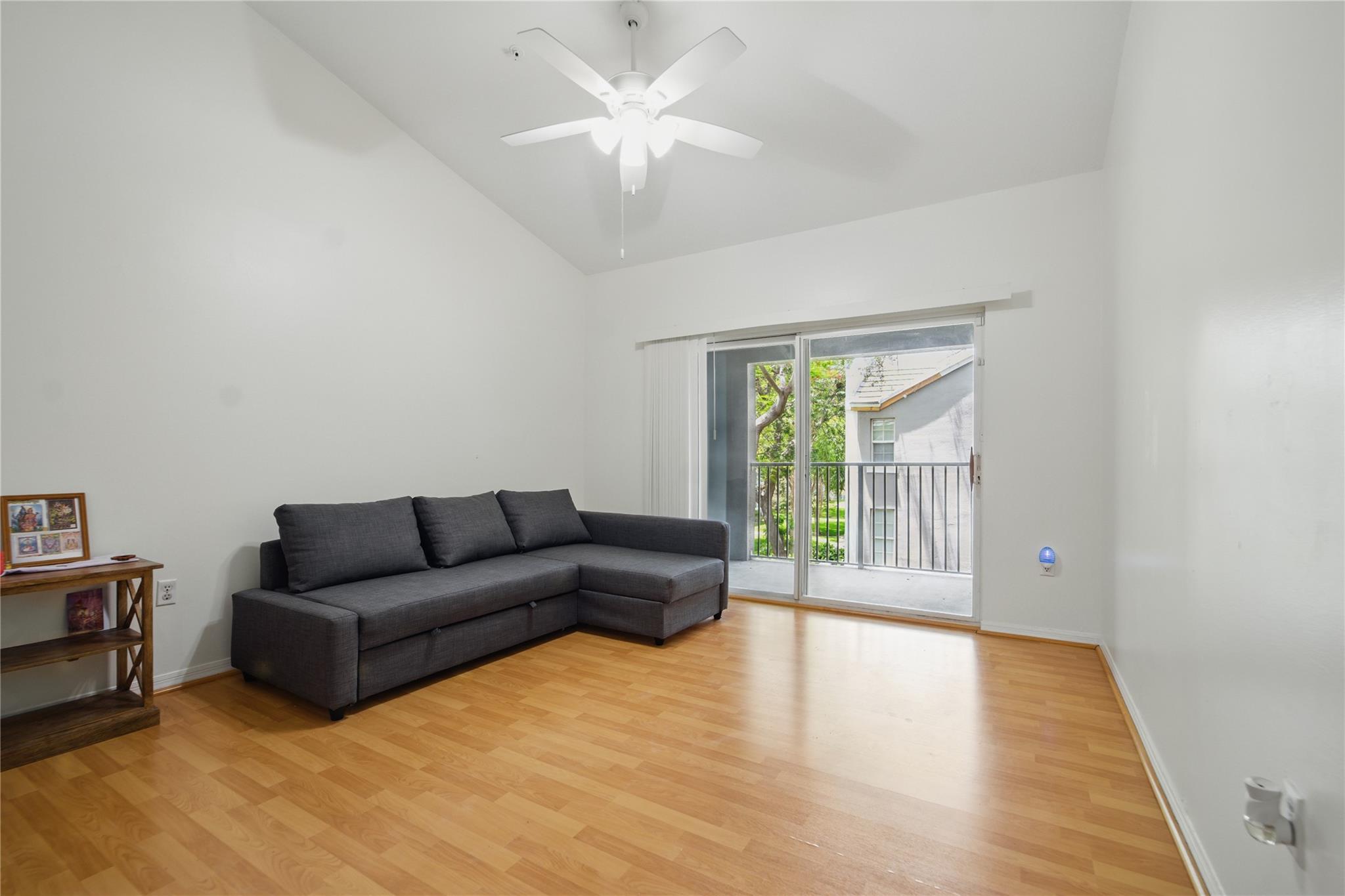 11133 SW 8 ST 306