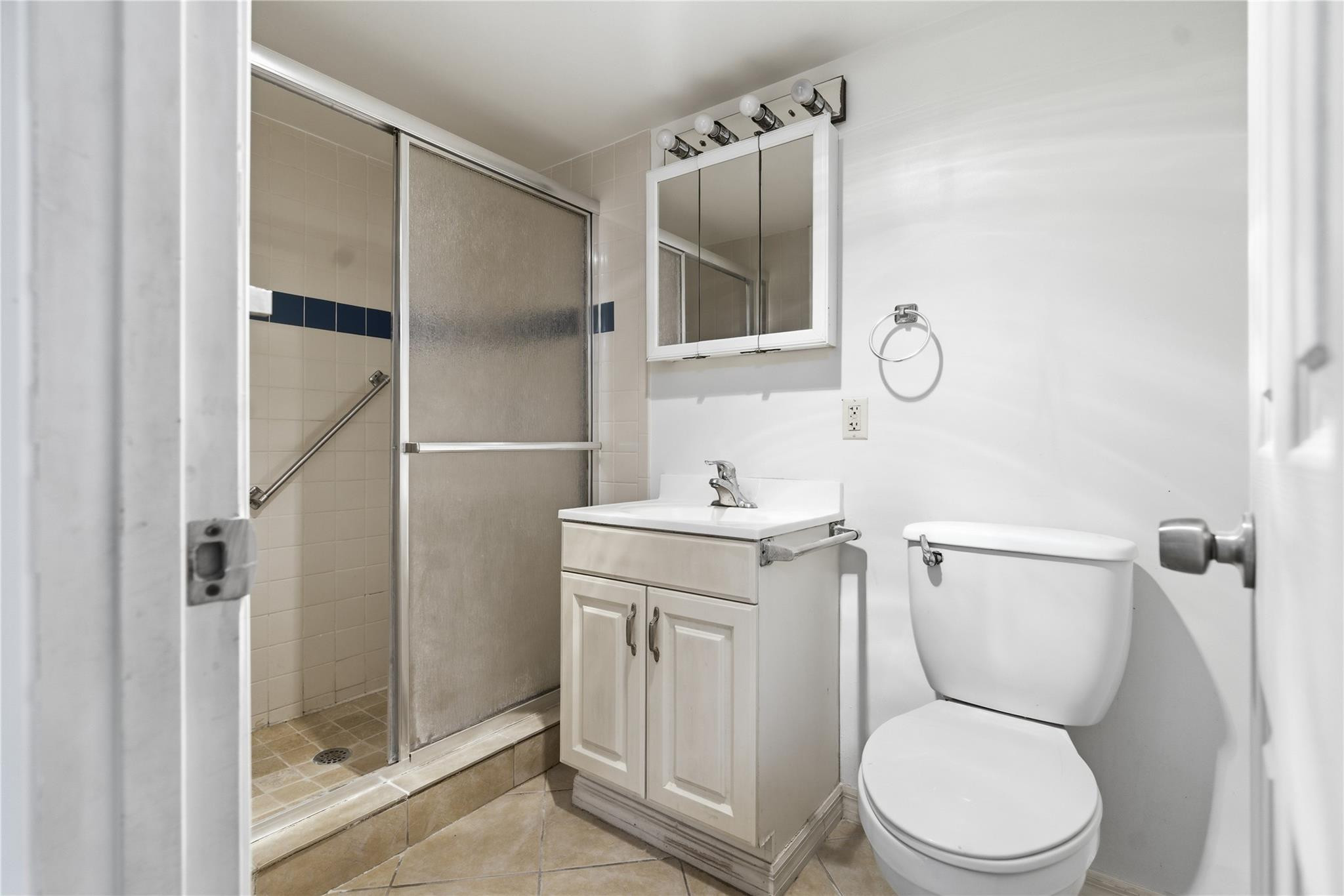 140 S Cypress Road 113