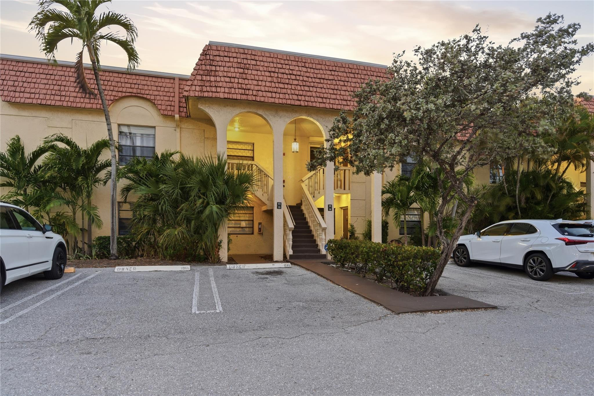 140 S Cypress Road 113