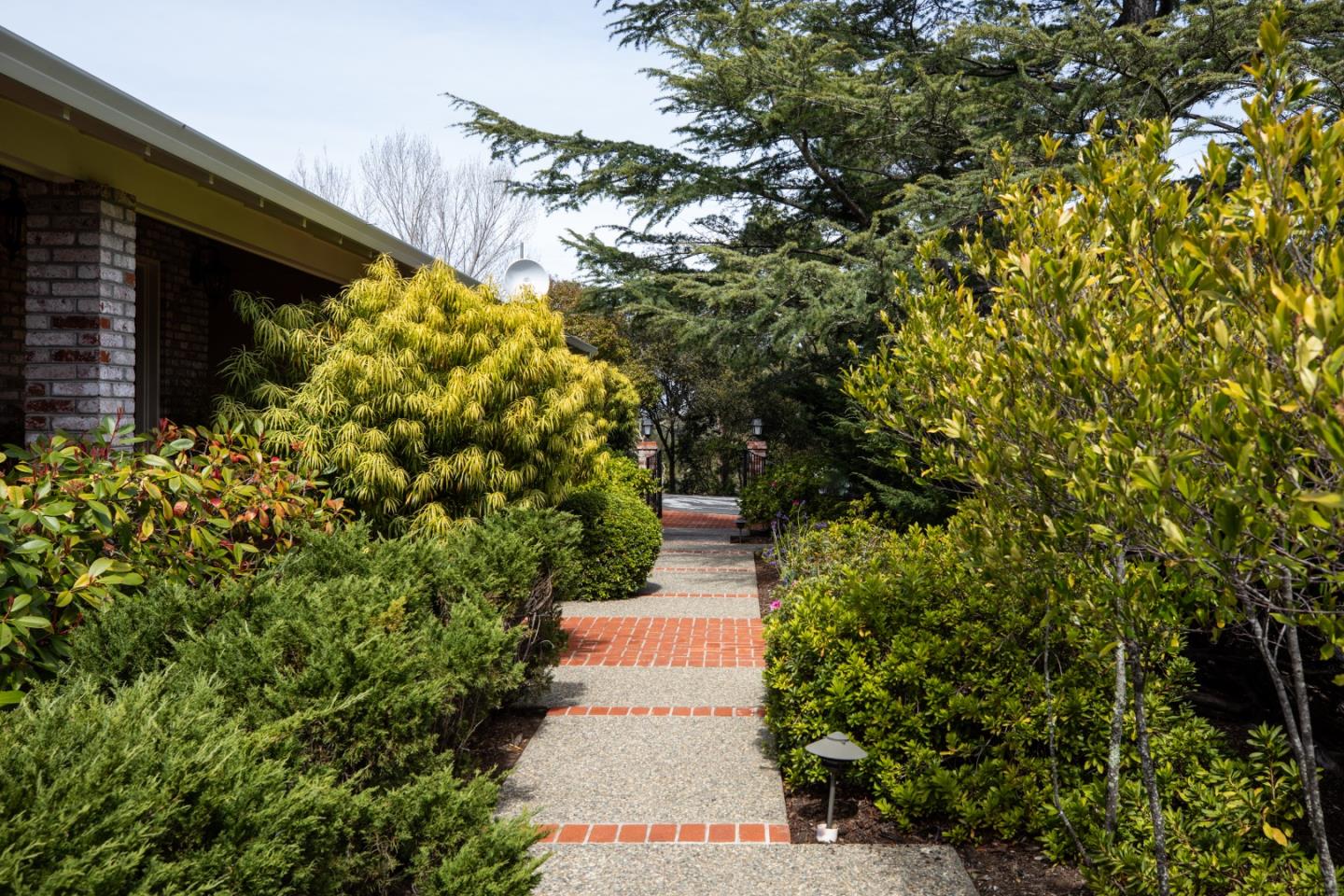 252 Raymundo DR