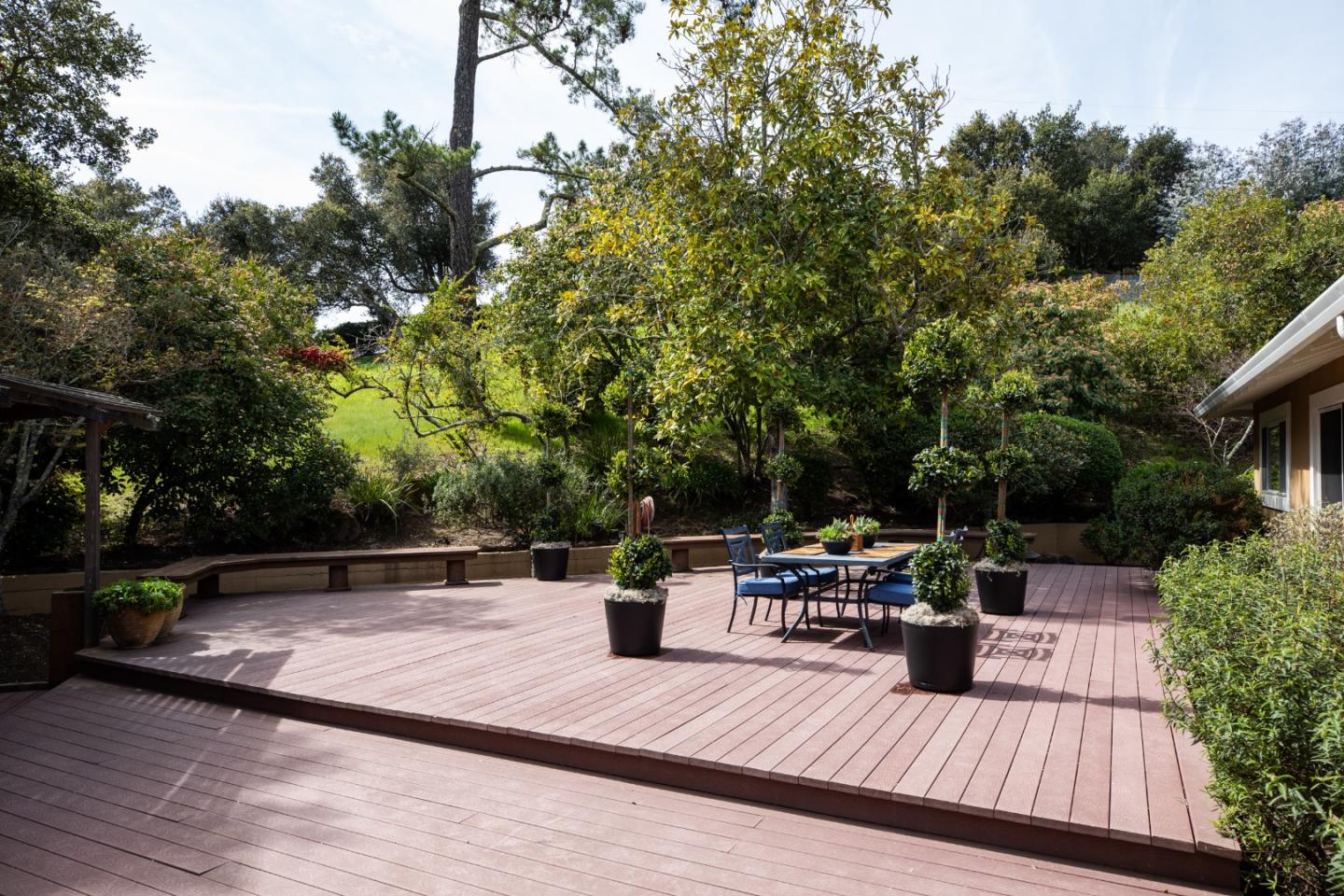 252 Raymundo DR
