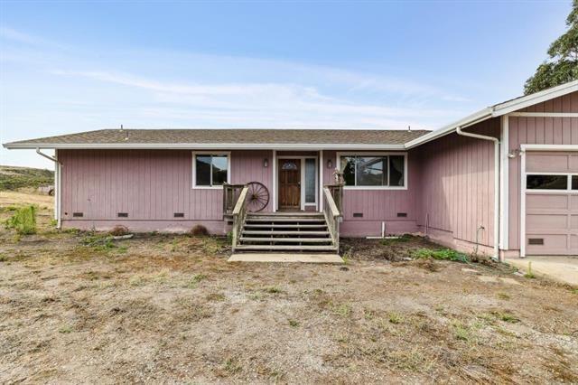 5677 Cloverdale Road