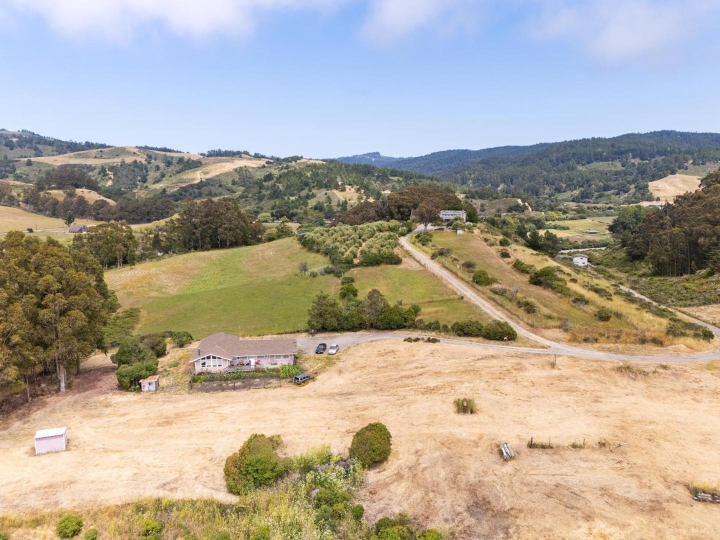 5677 Cloverdale Road