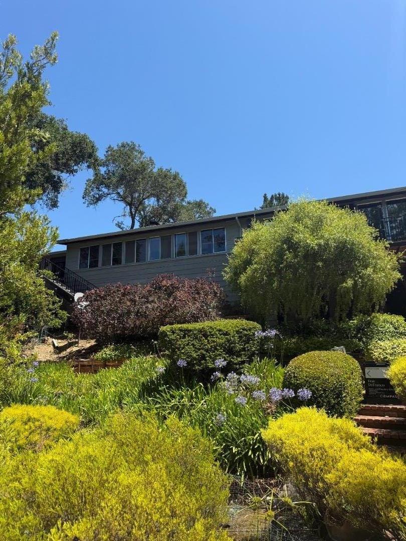 496 Raymundo DR