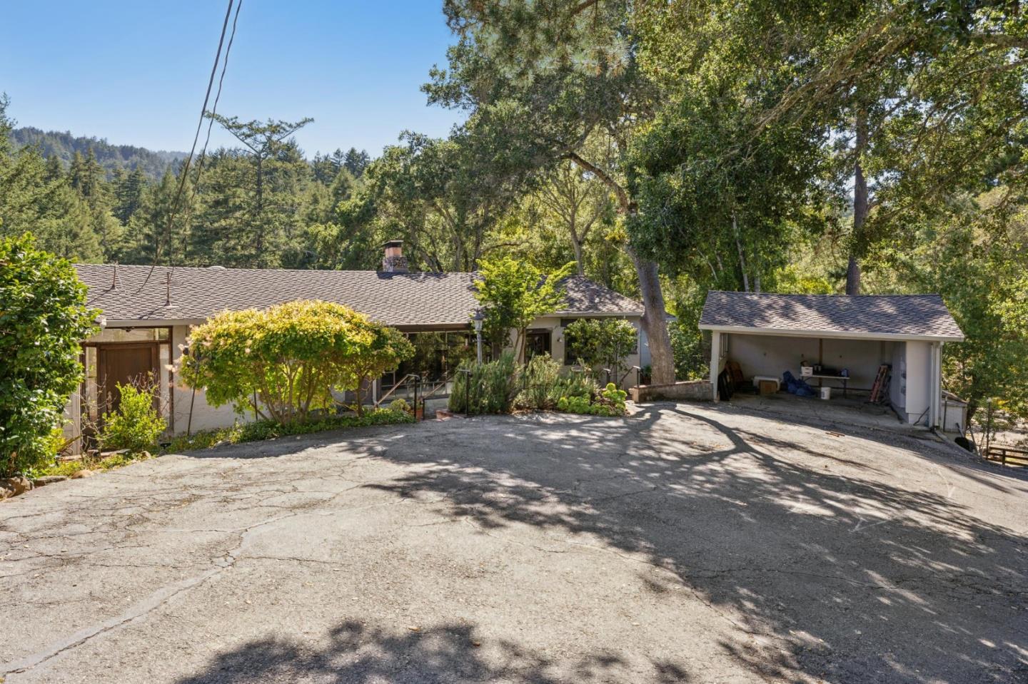 496 Raymundo DR