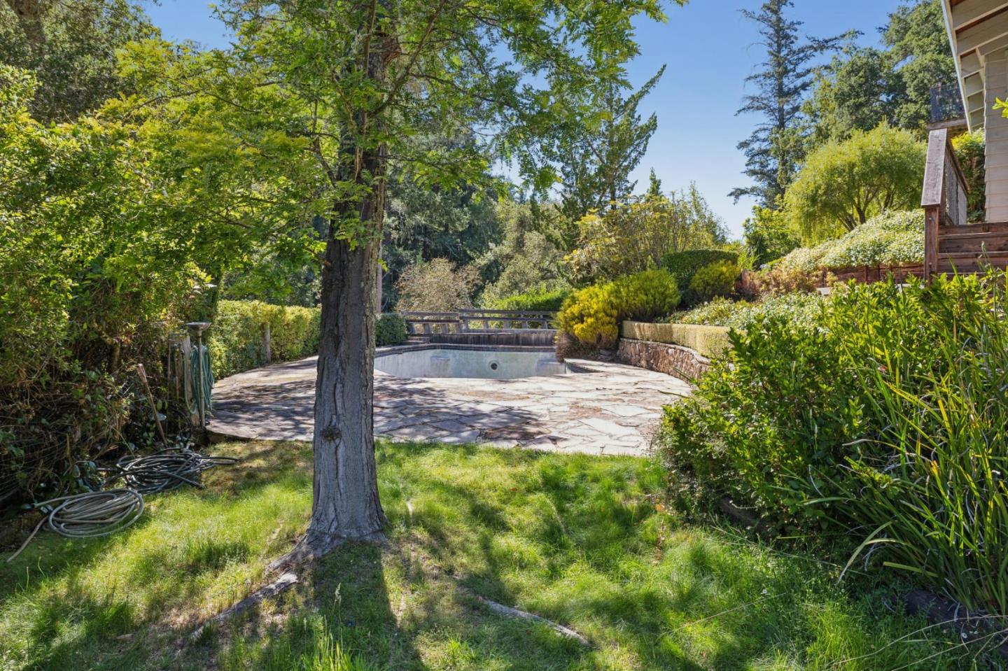 496 Raymundo DR