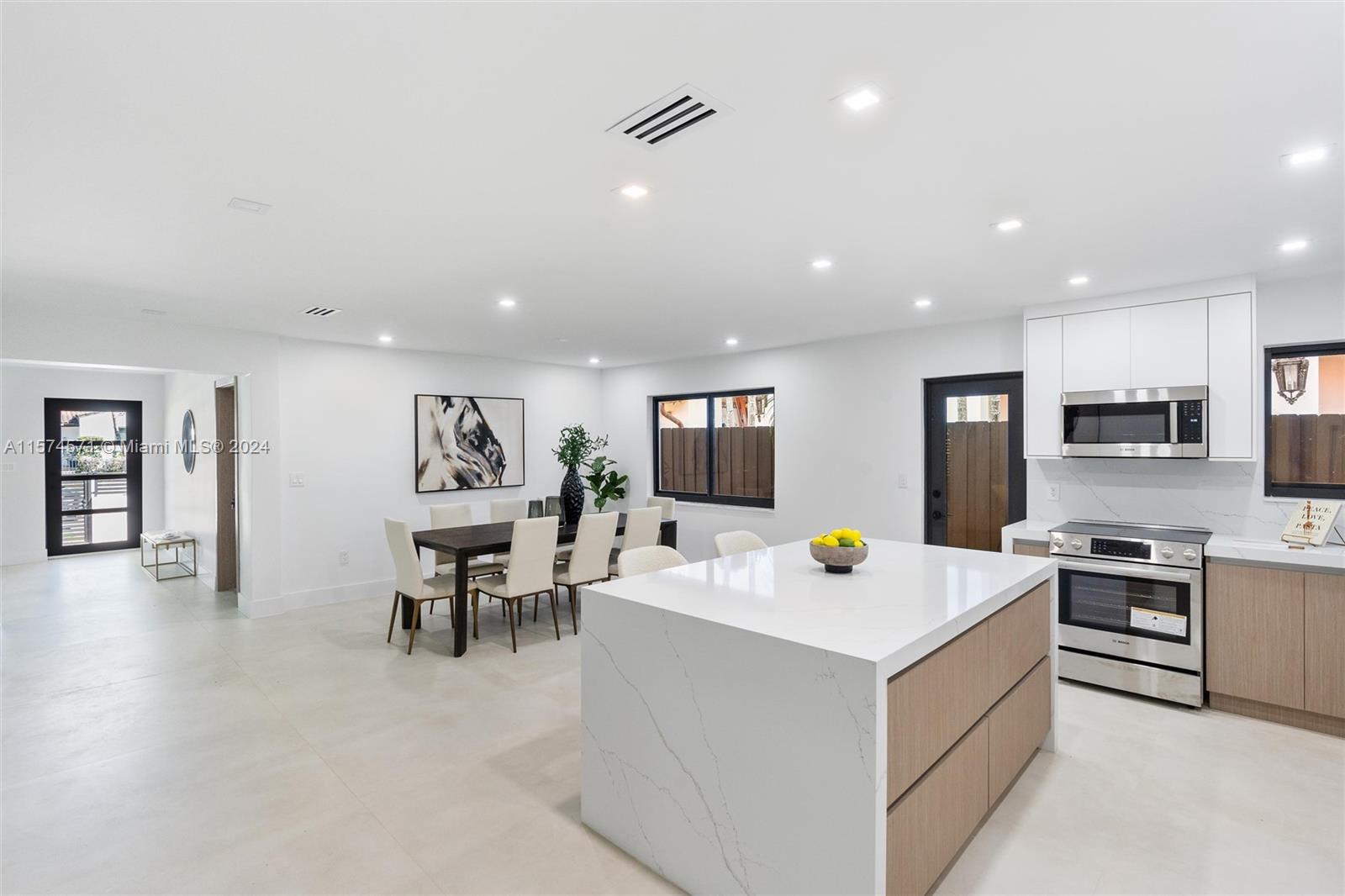 420 SW 19th RD