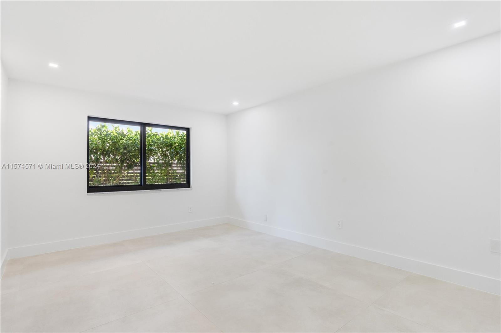 420 SW 19th RD