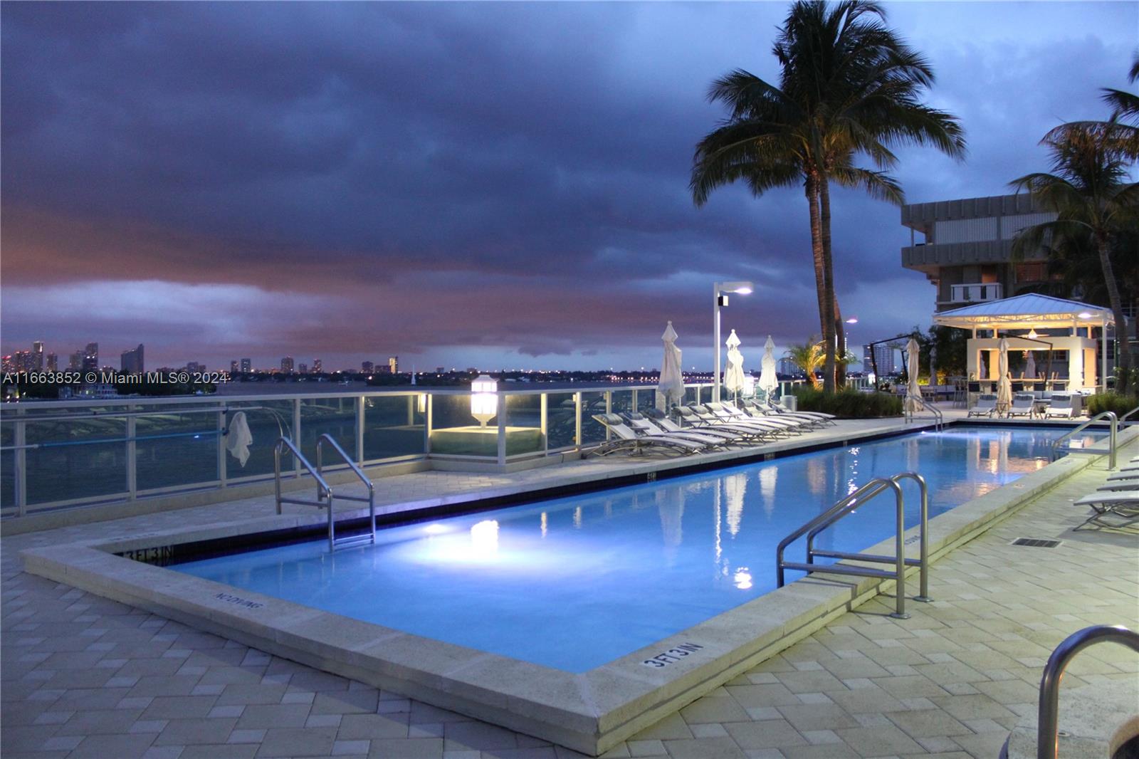 650 West Ave # 2010