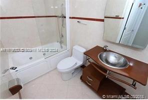 110 Washington Ave # 1622