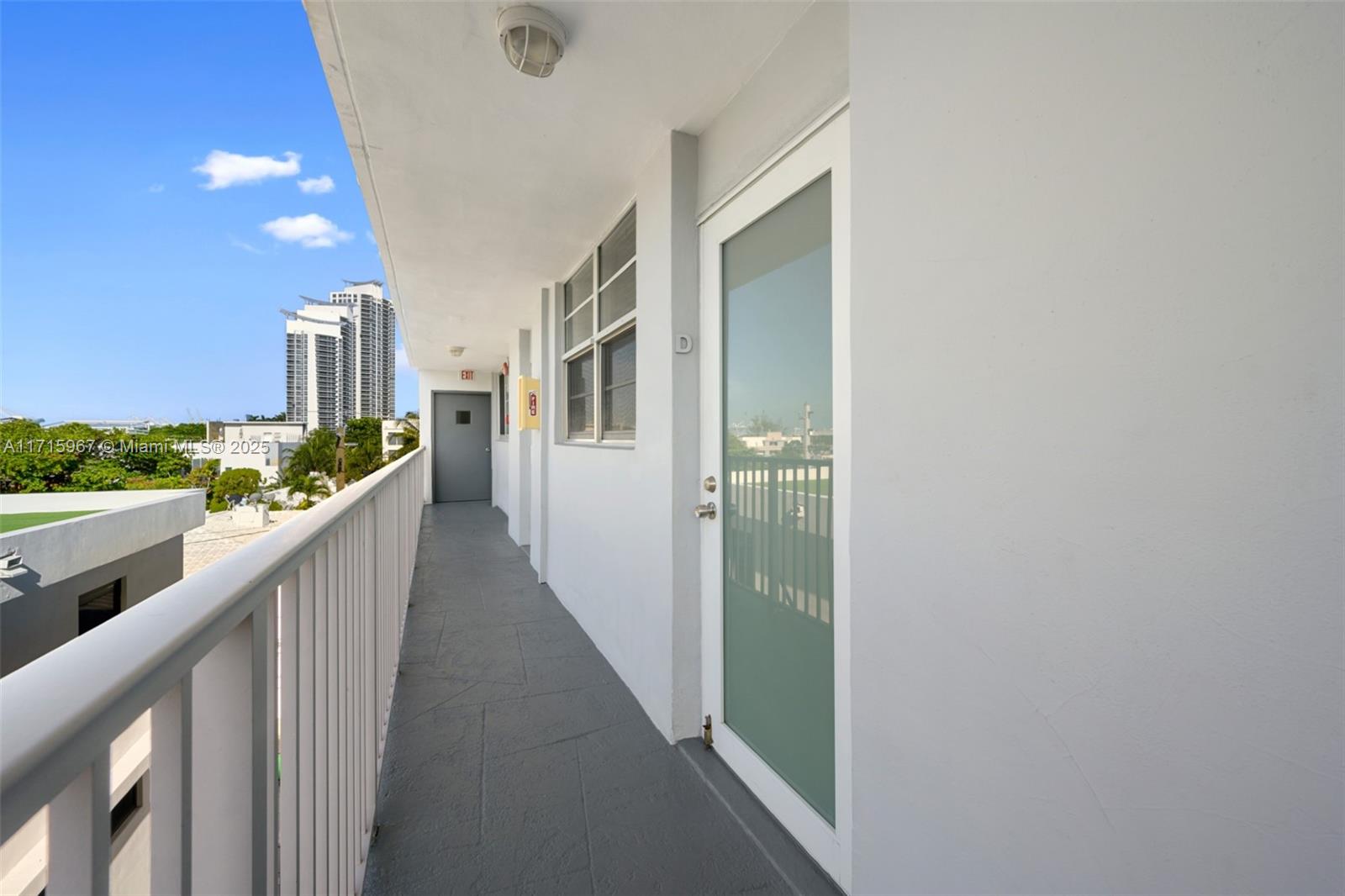 360 Meridian Ave # 5D