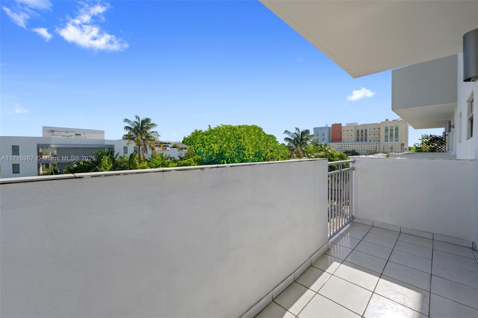 360 Meridian Ave # 5D
