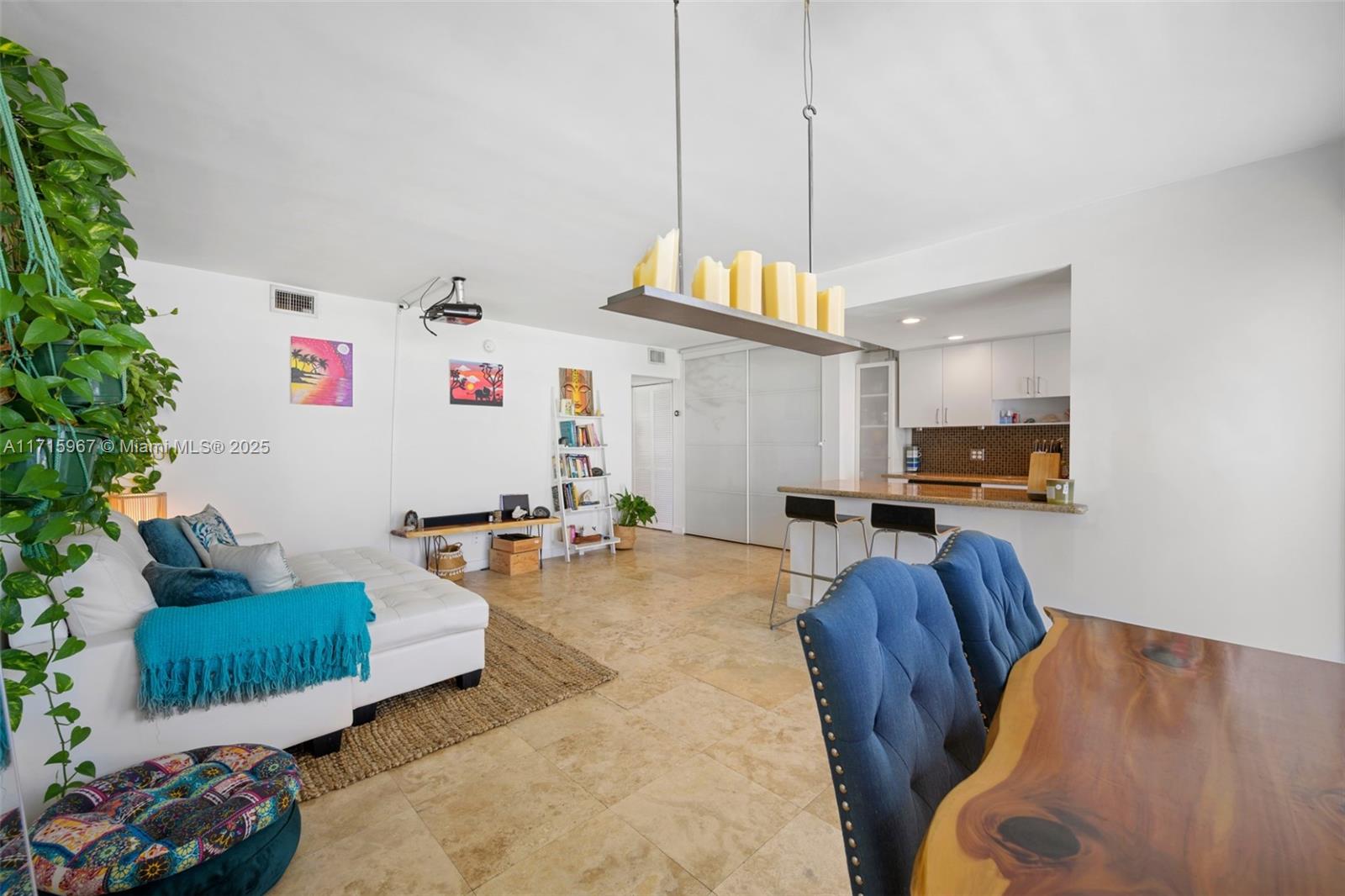 360 Meridian Ave # 5D