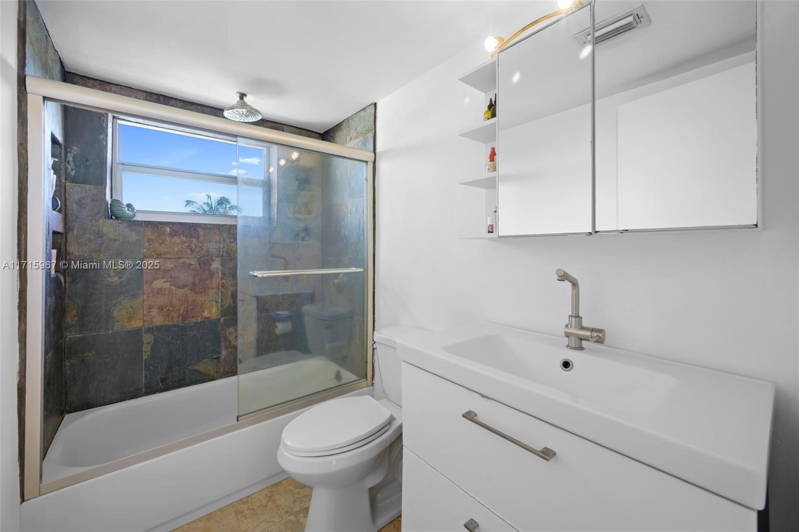360 Meridian Ave # 5D