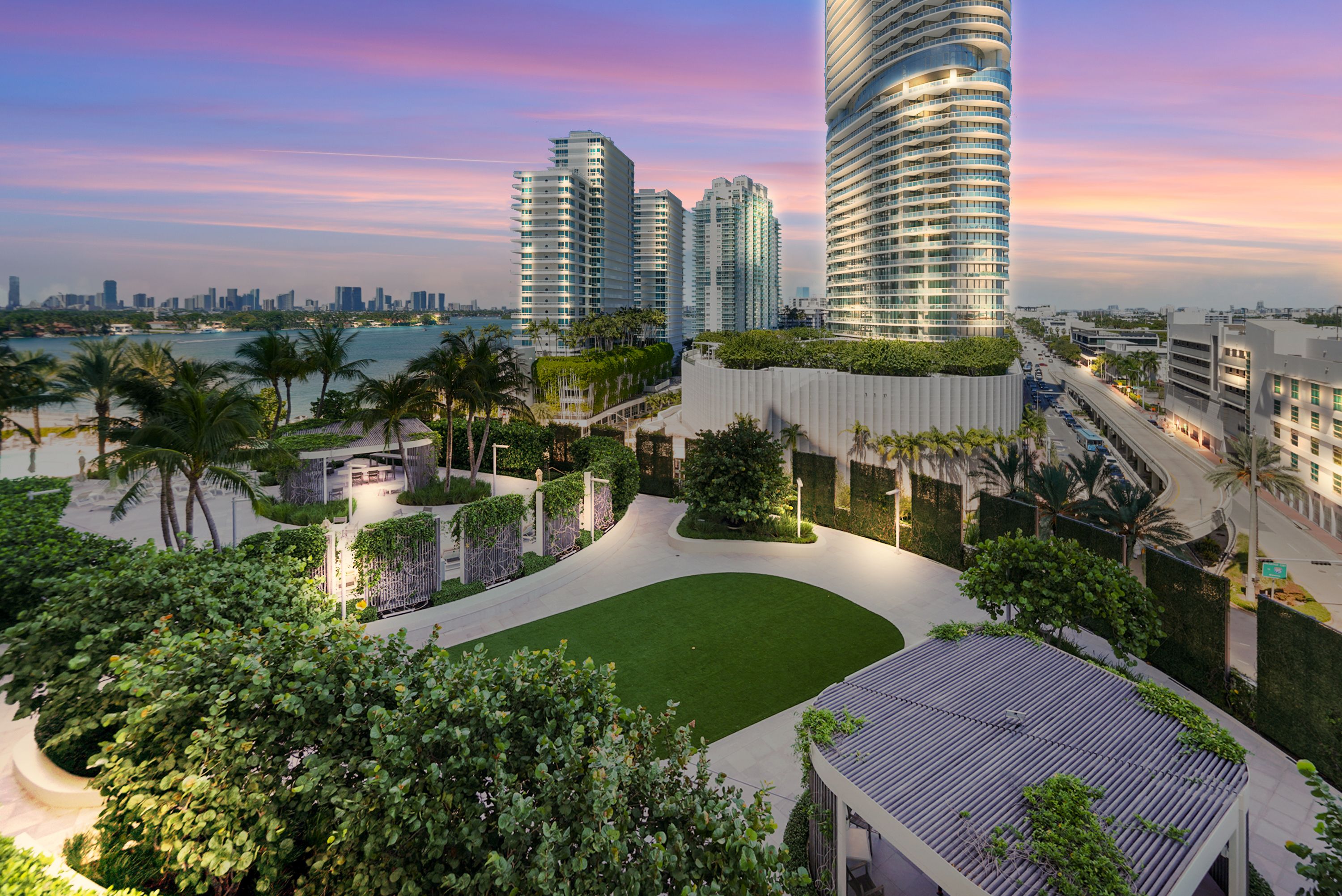 450 Alton Rd Unit# 906