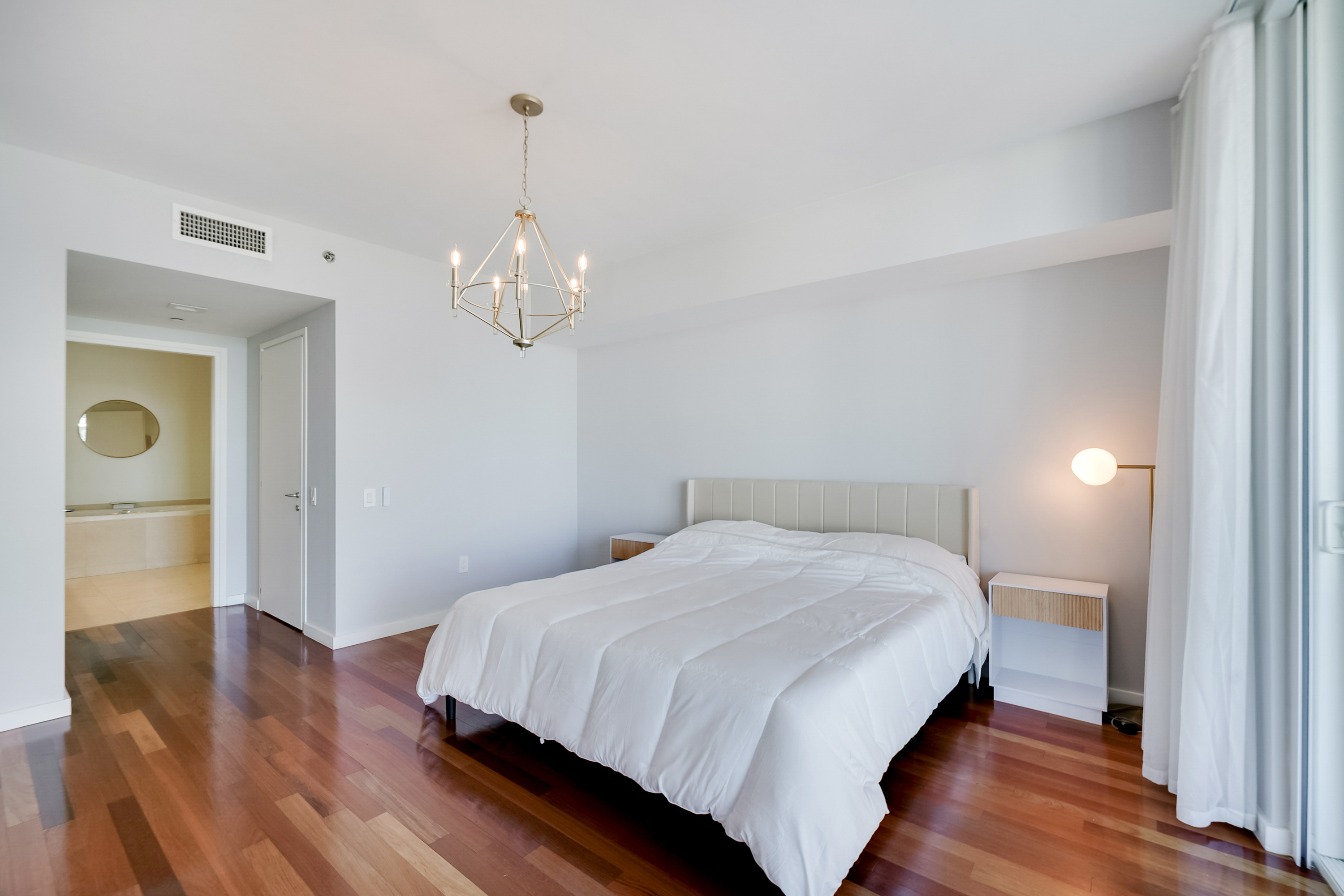 450 Alton Rd Unit# 906