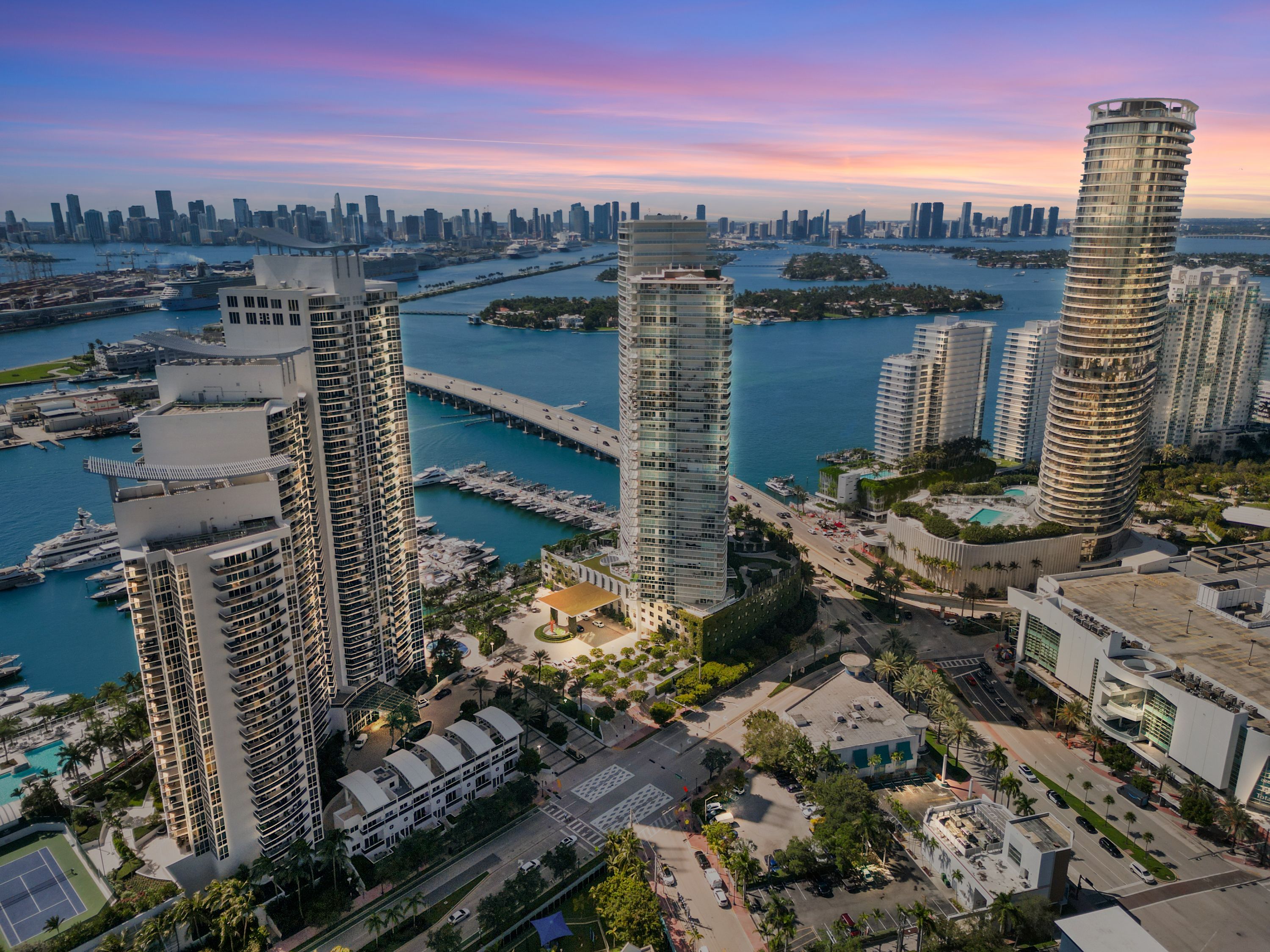 450 Alton Rd Unit# 906