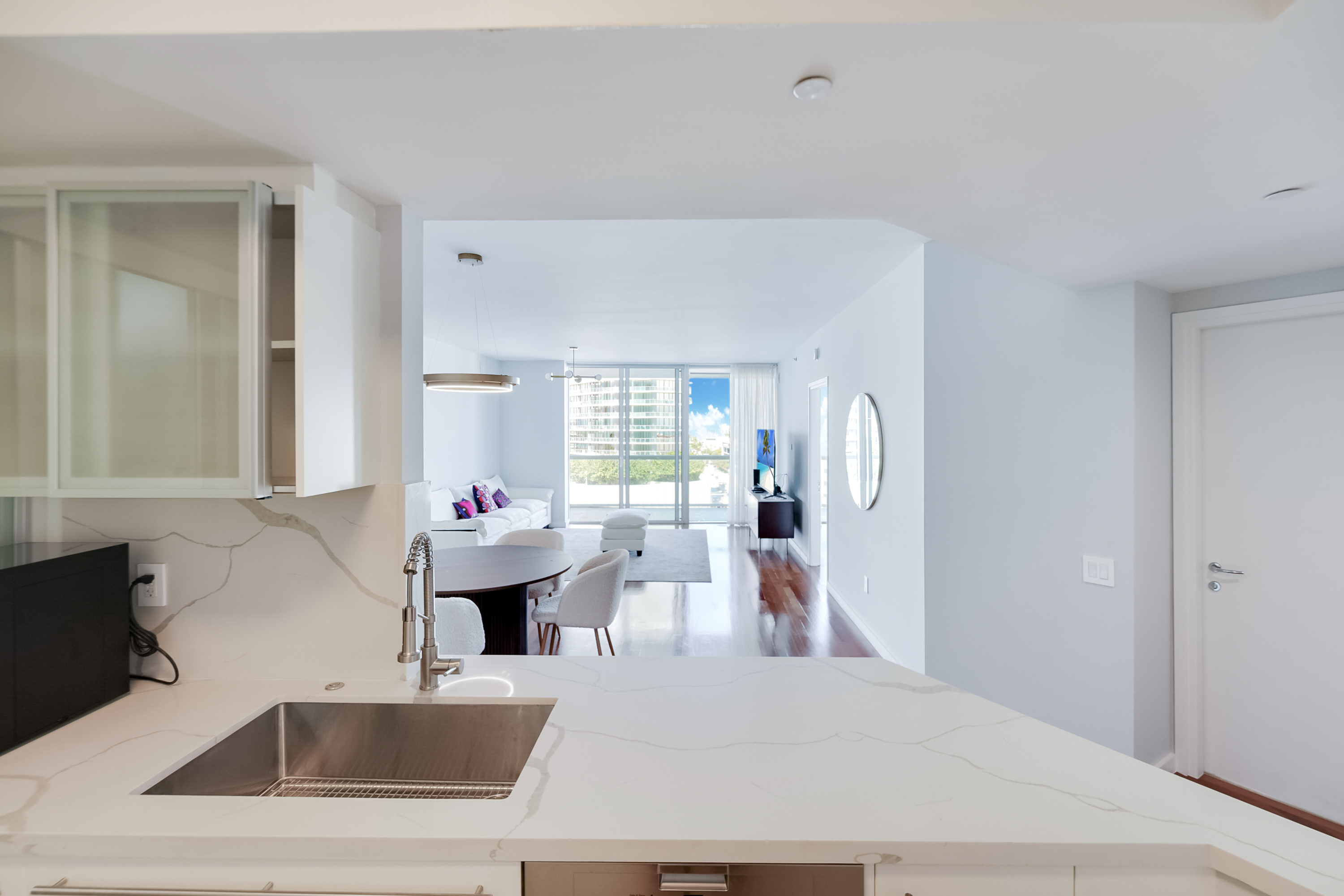 450 Alton Rd Unit# 906