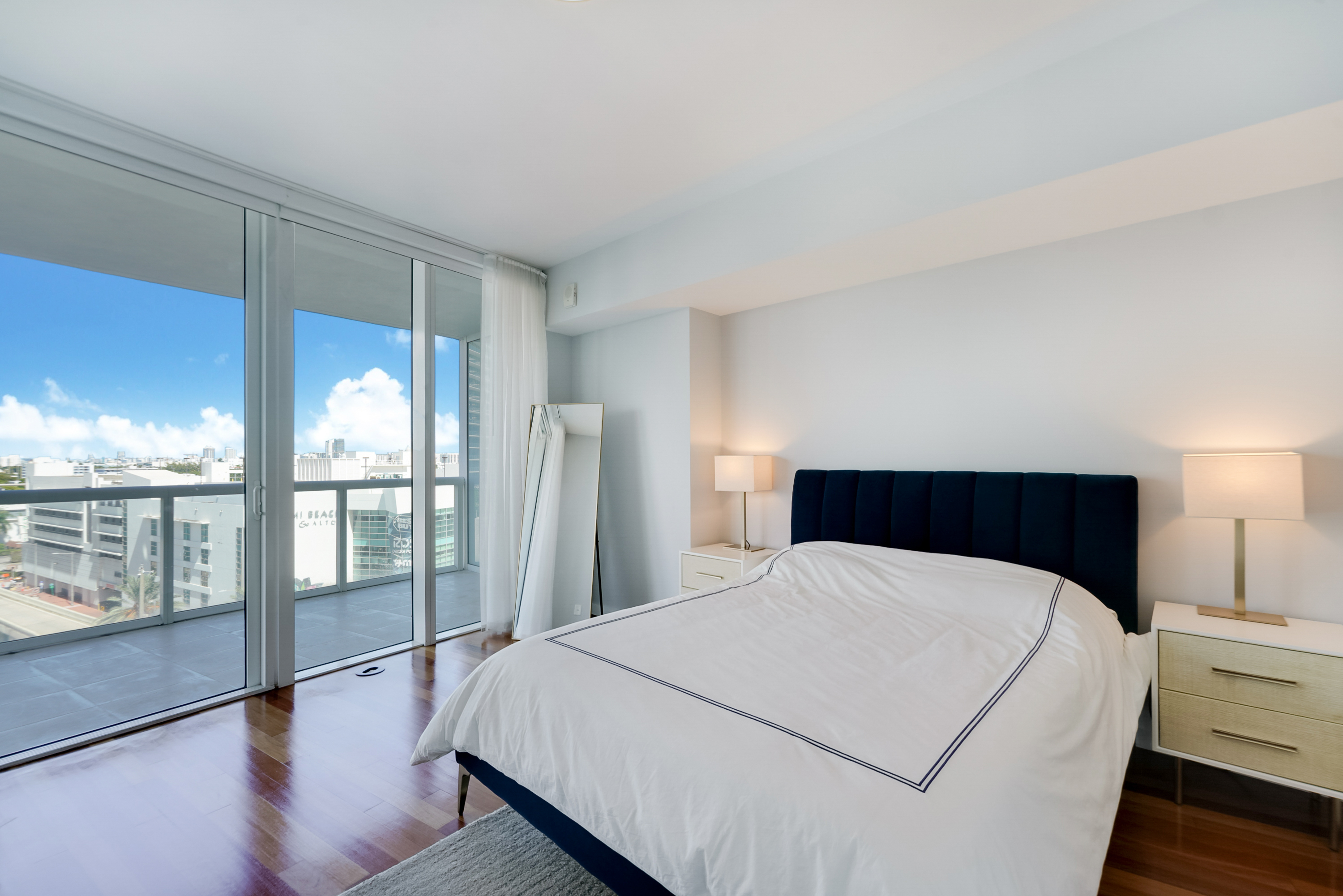 450 Alton Rd Unit# 906