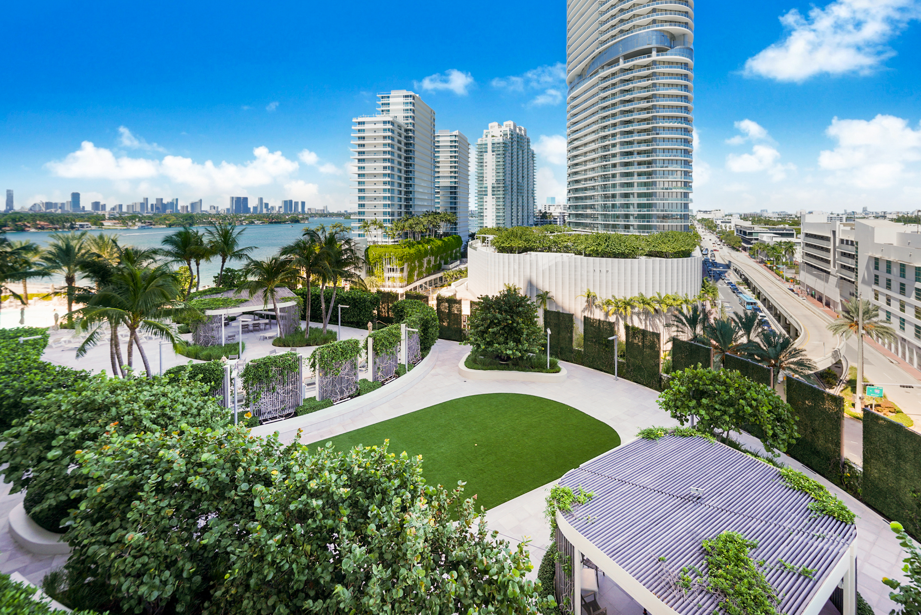 450 Alton Rd Unit# 906