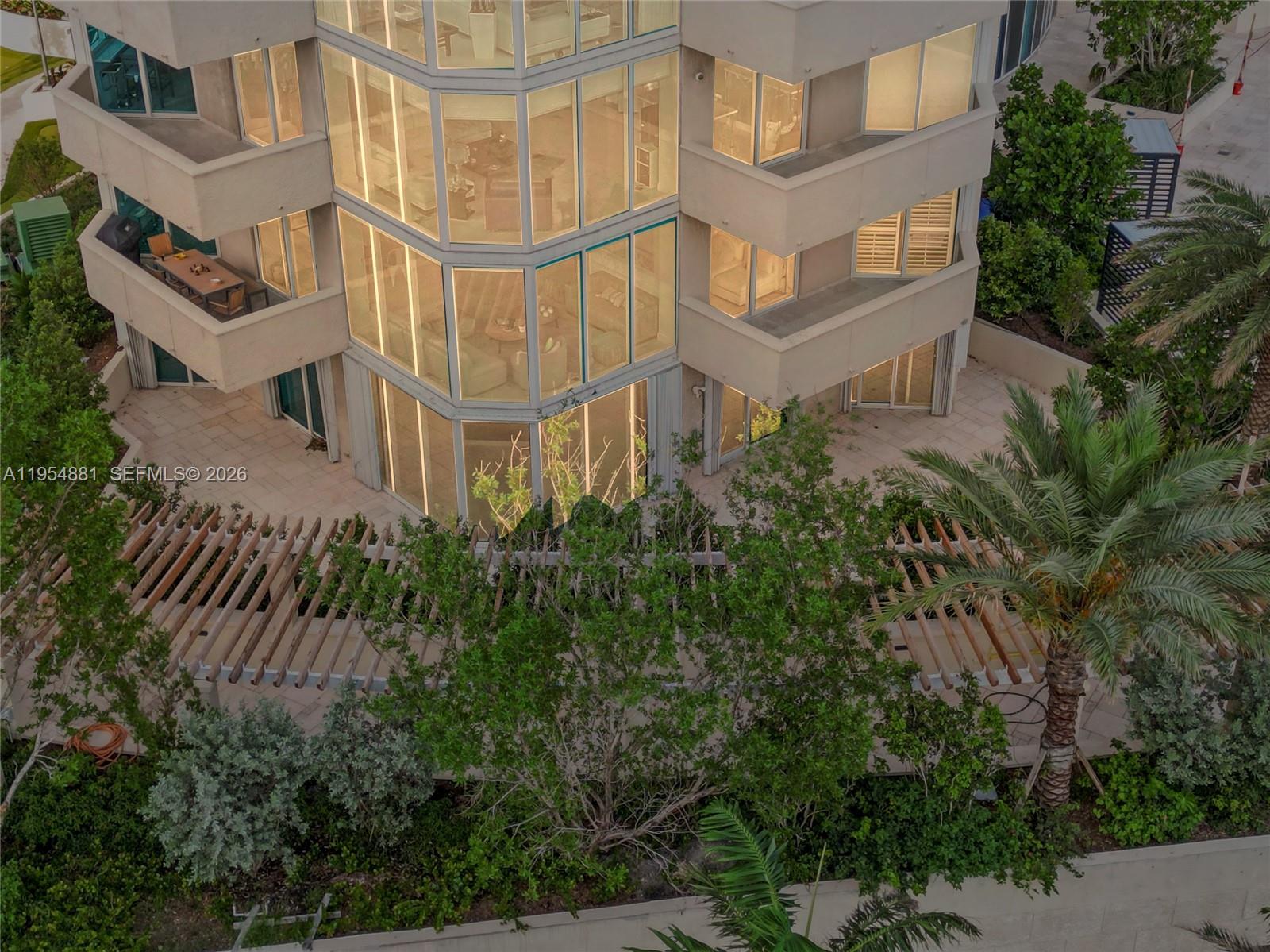 300 S Pointe Dr Unit 303 | Portofino Tower