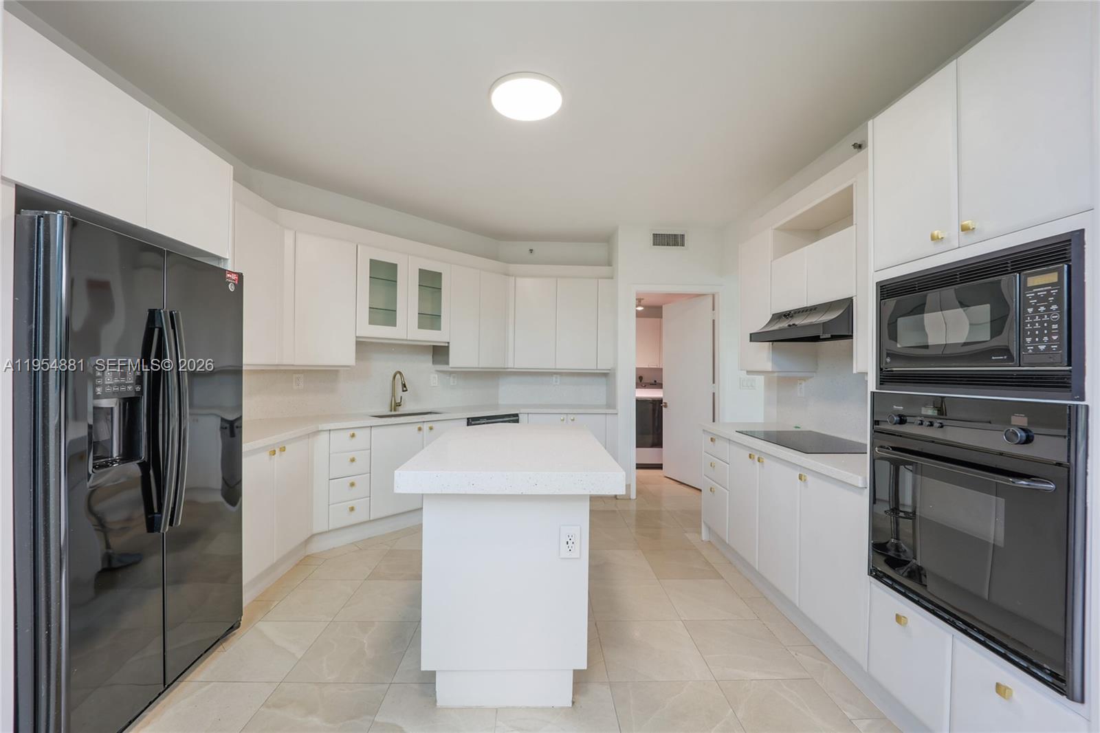 300 S Pointe Dr Unit 303 | Portofino Tower