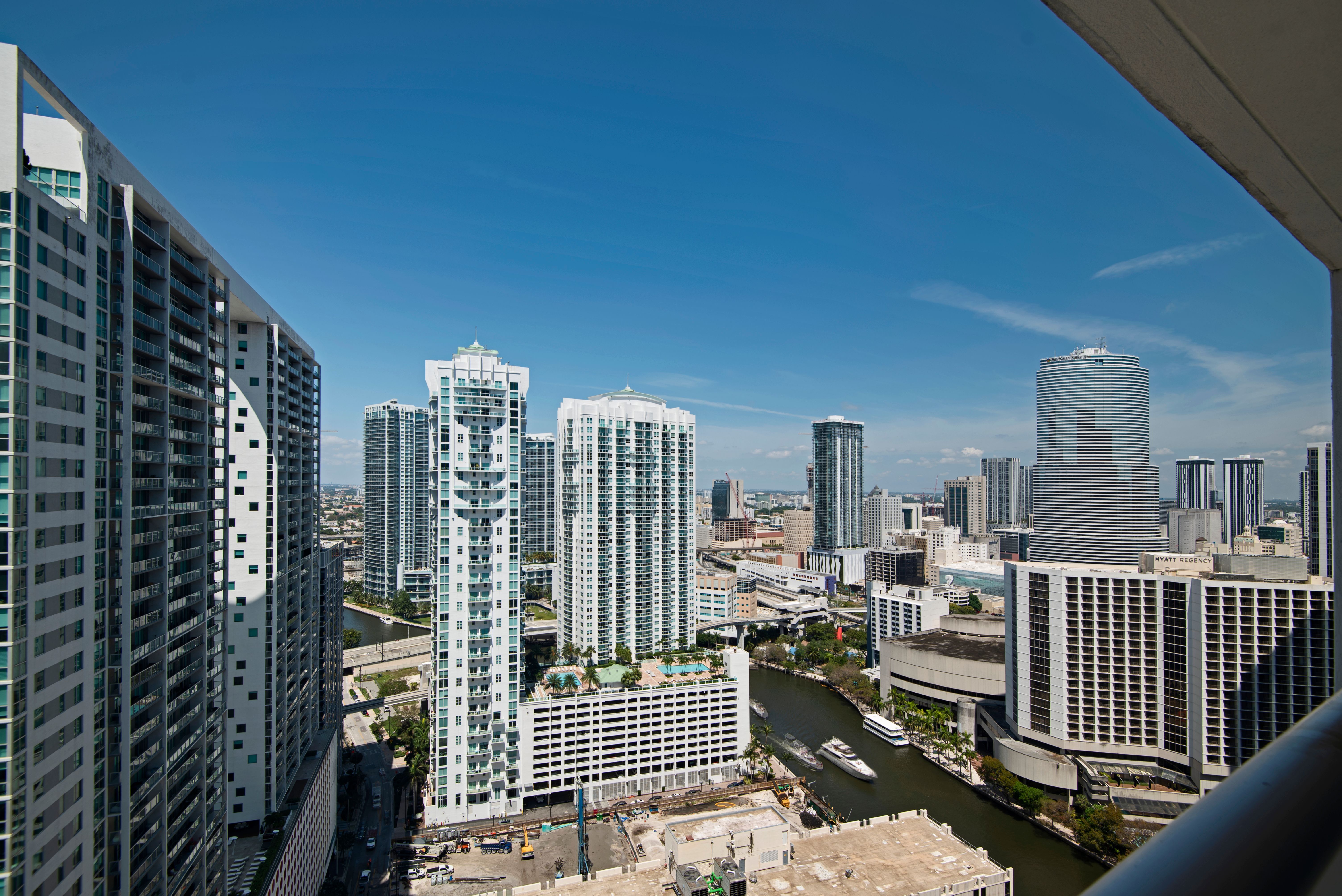485 Brickell Ave Unit# 3208