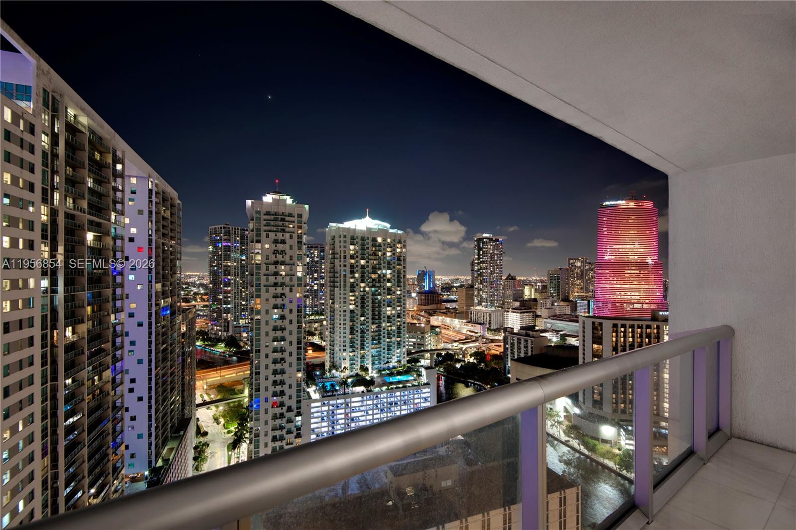 485 Brickell Ave # 3208