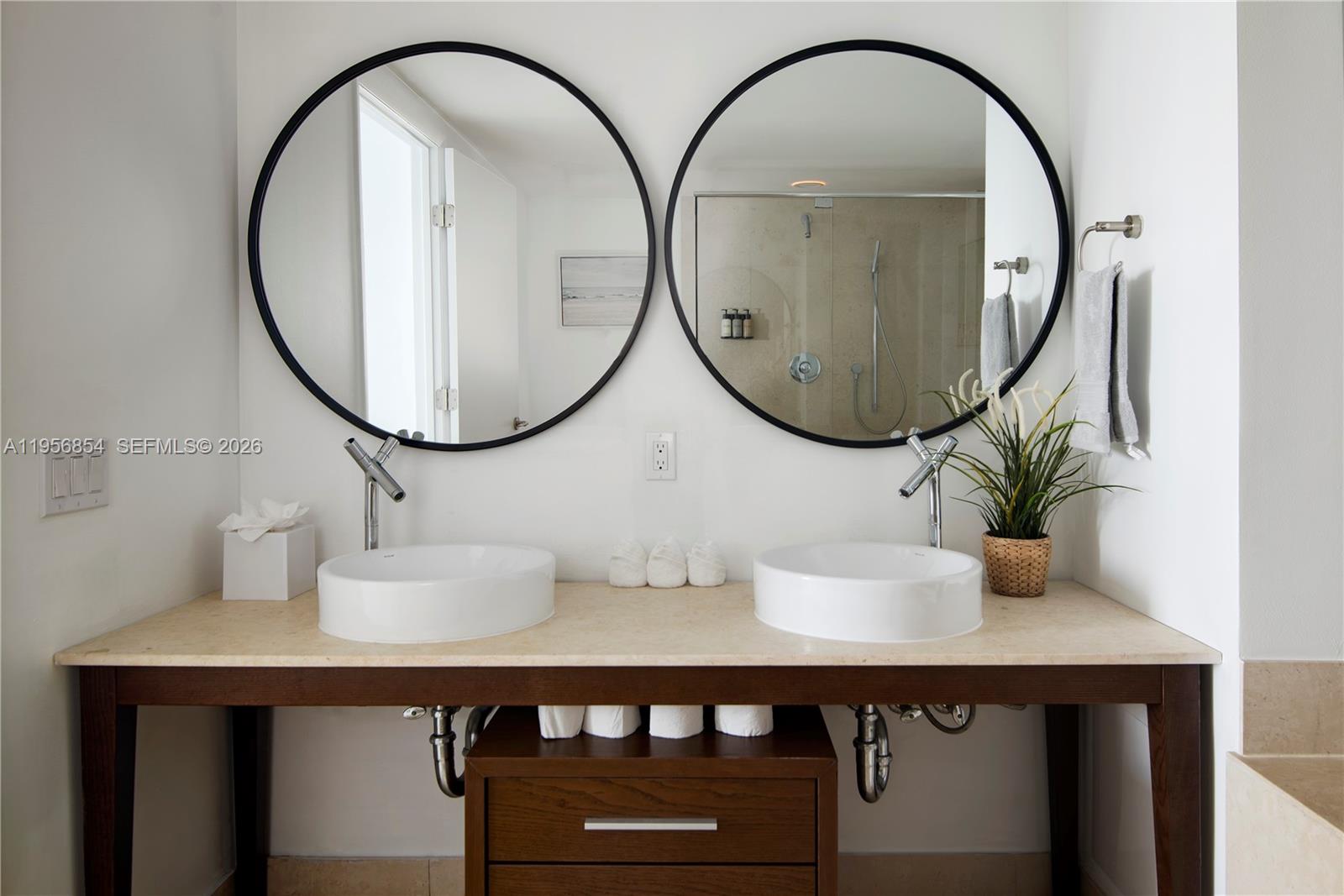 485 Brickell Ave # 3208