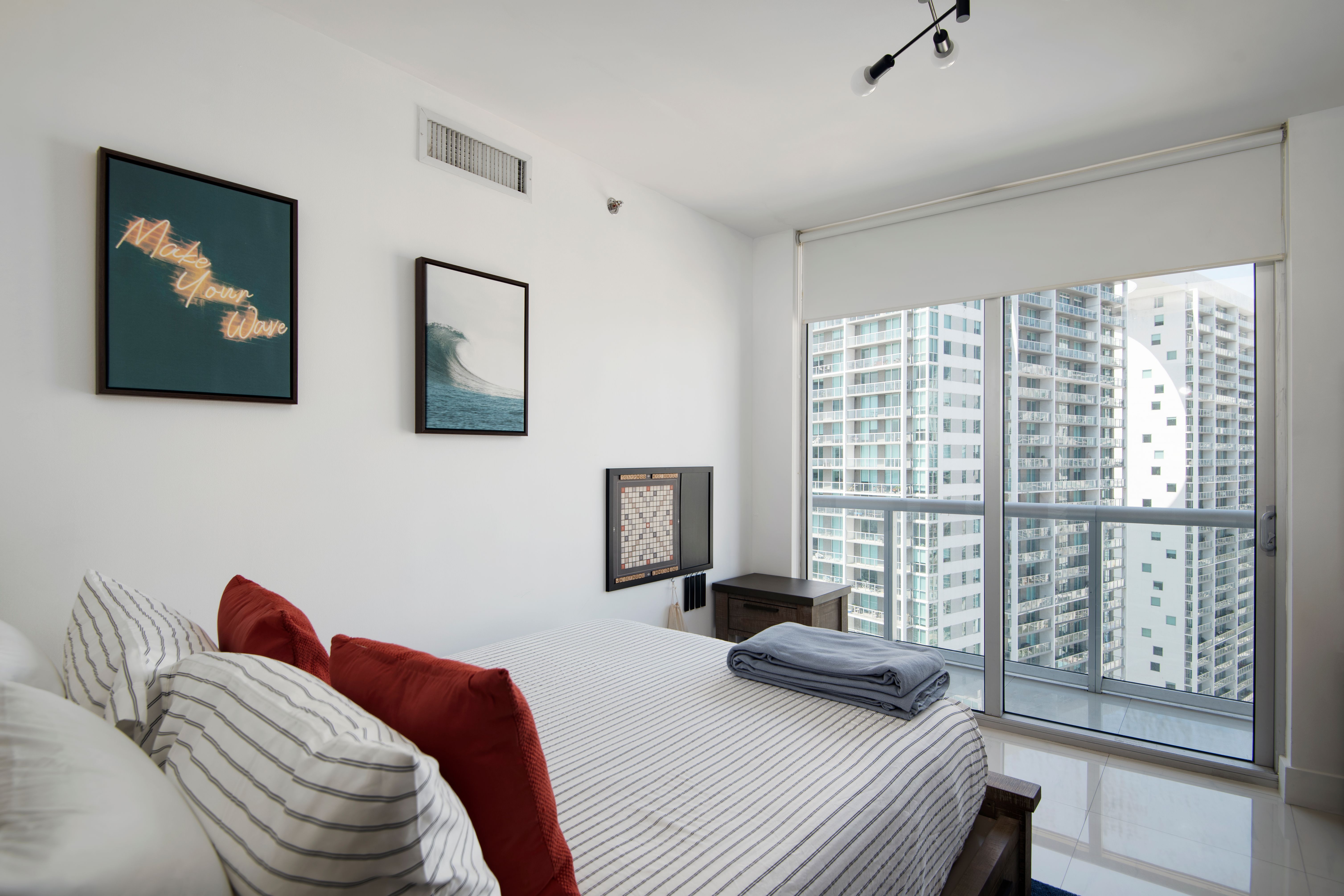485 Brickell Ave Unit# 3208