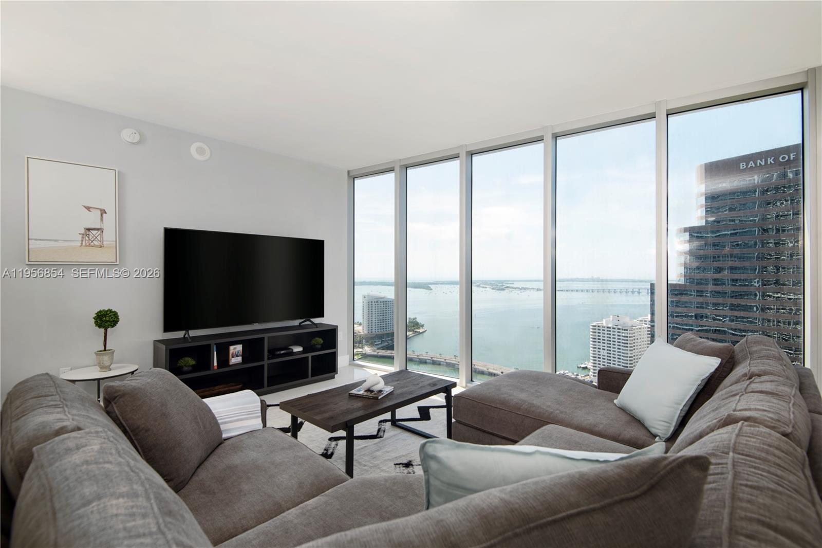 485 Brickell Ave # 3208