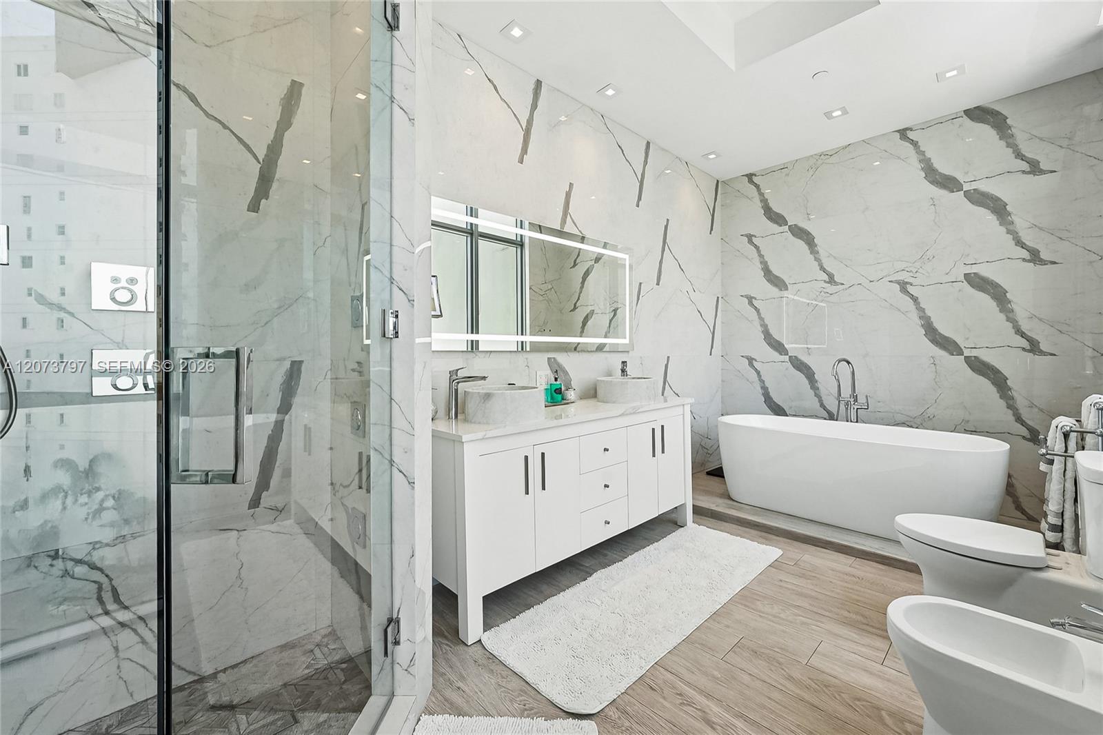 1331 Brickell Bay Dr # 611