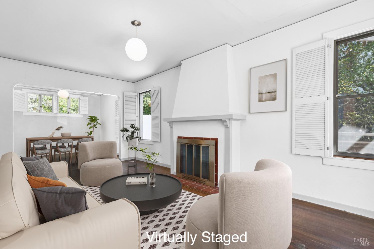 18 Sir Francis Drake Blvd