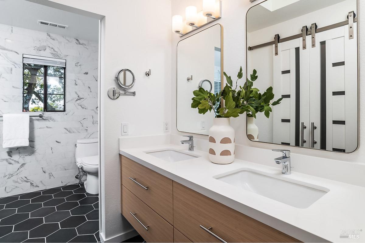 2532 Laguna Vista Dr