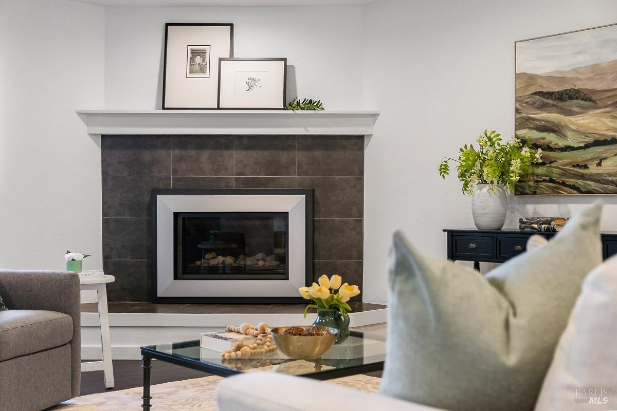 2532 Laguna Vista Dr