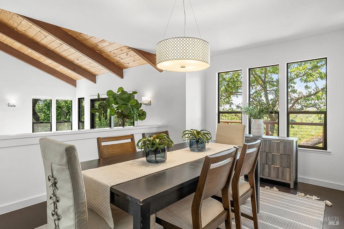 2532 Laguna Vista Dr