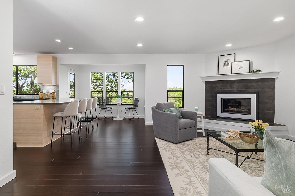 2532 Laguna Vista Dr