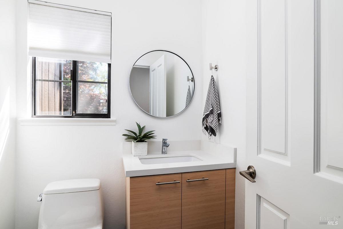 2532 Laguna Vista Dr