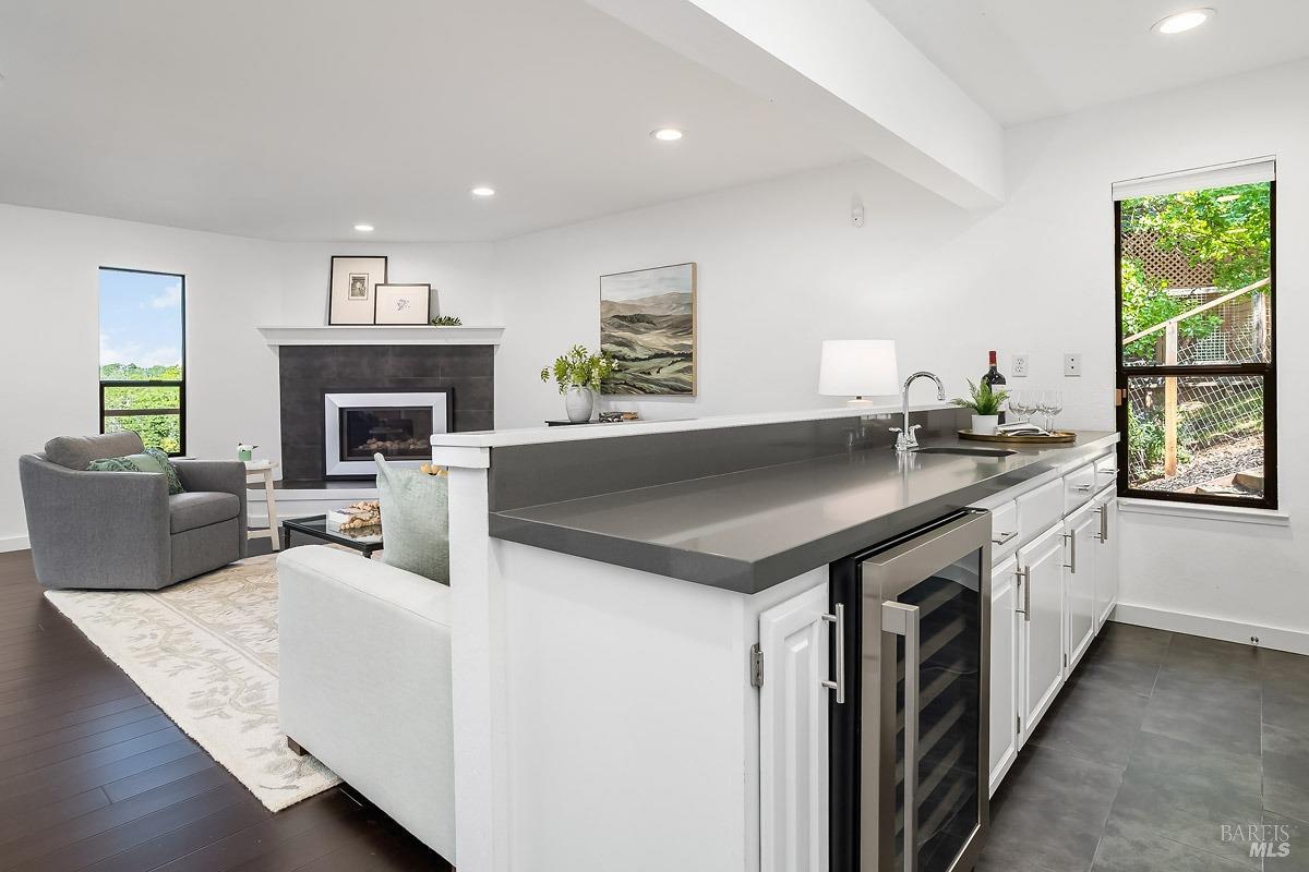 2532 Laguna Vista Dr