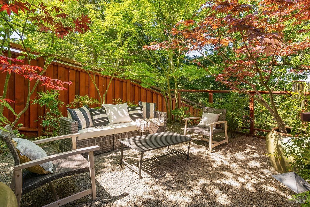 2532 Laguna Vista Dr