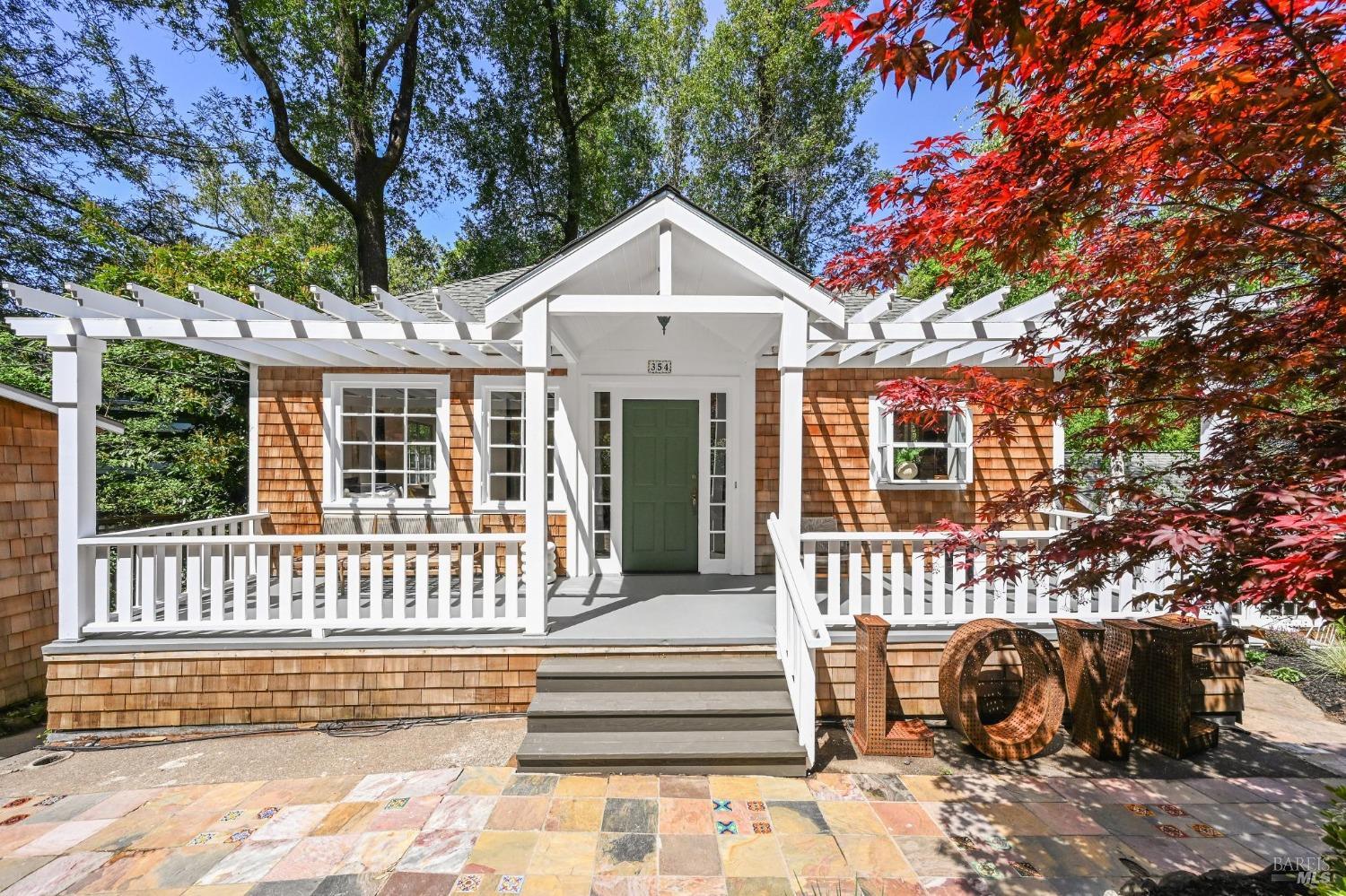 354 Forrest Ave