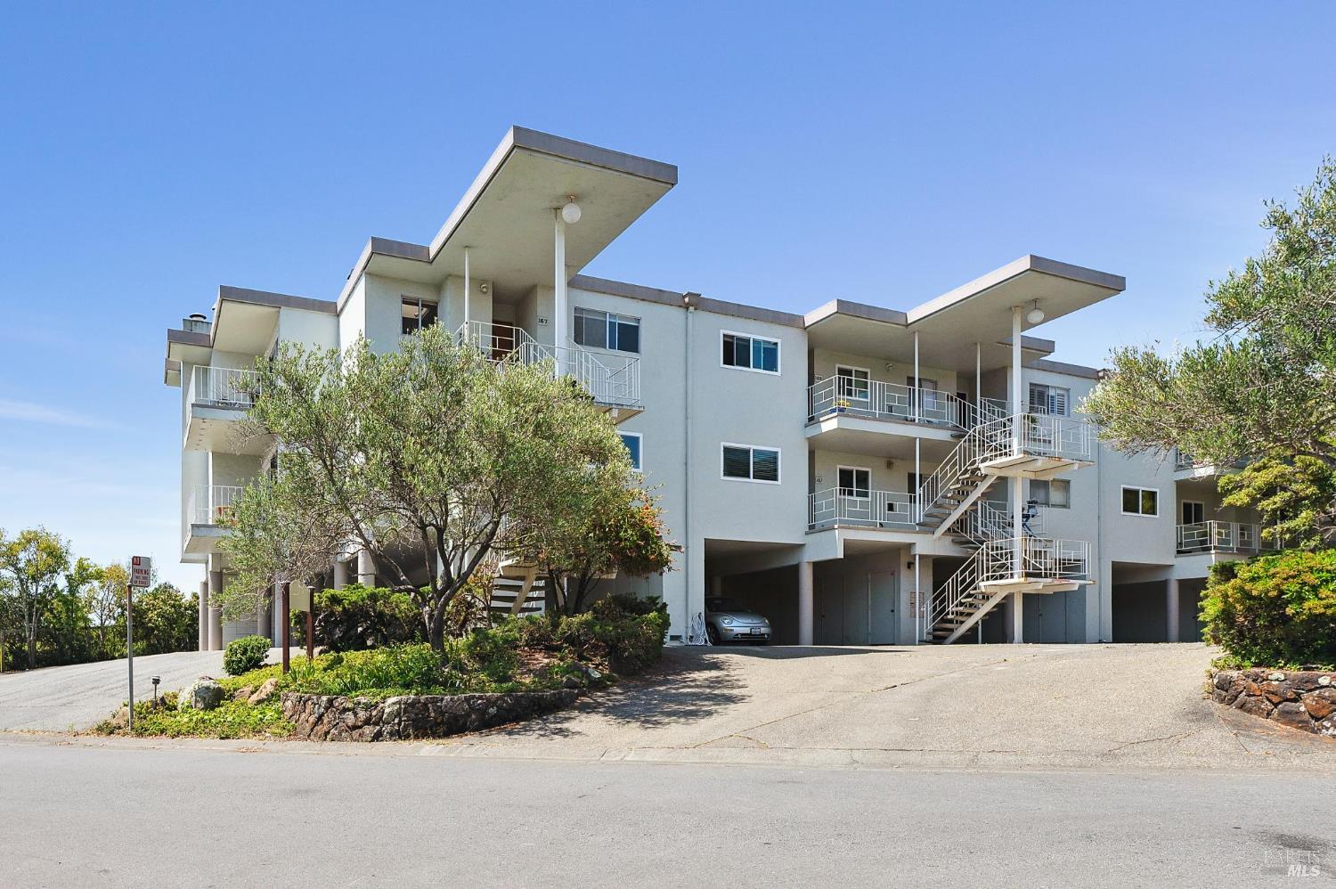 159 Lower Via Casitas