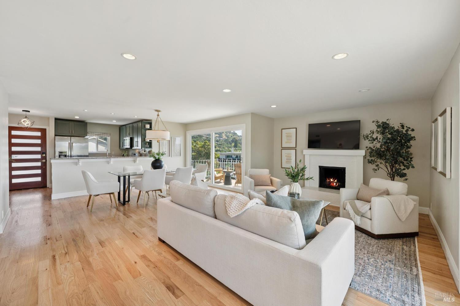 159 Lower Via Casitas