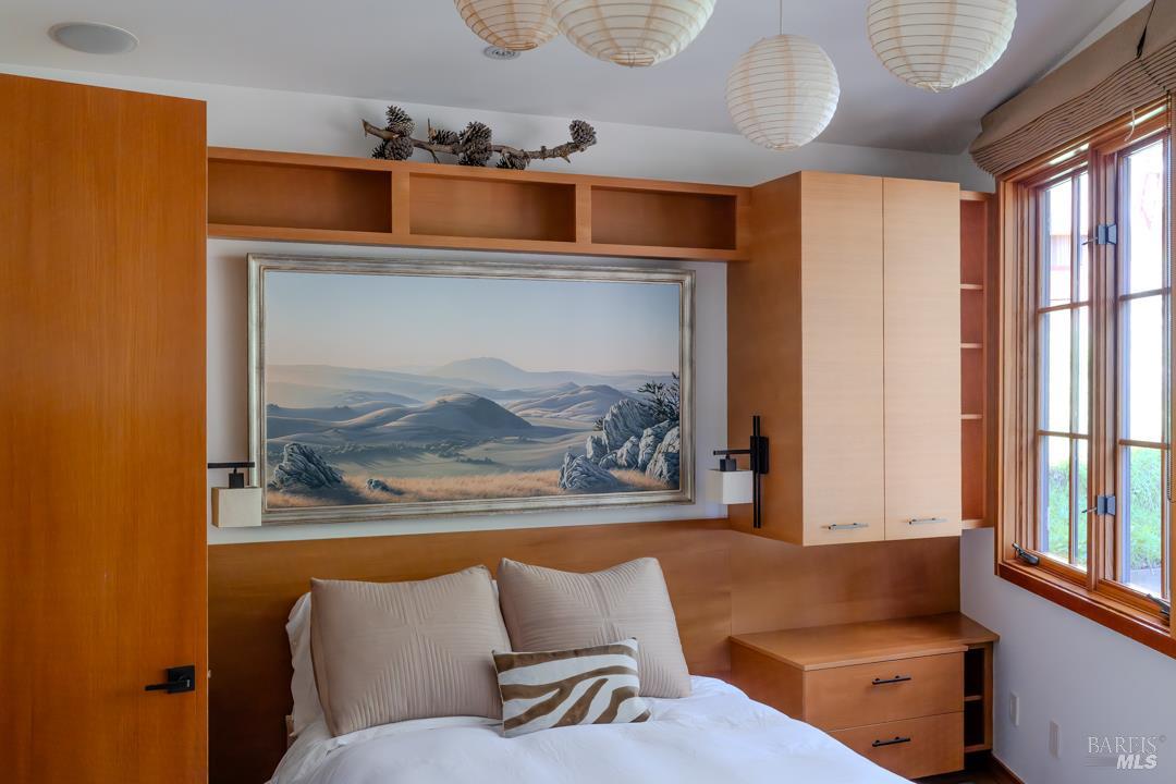 24 Blithedale Ter