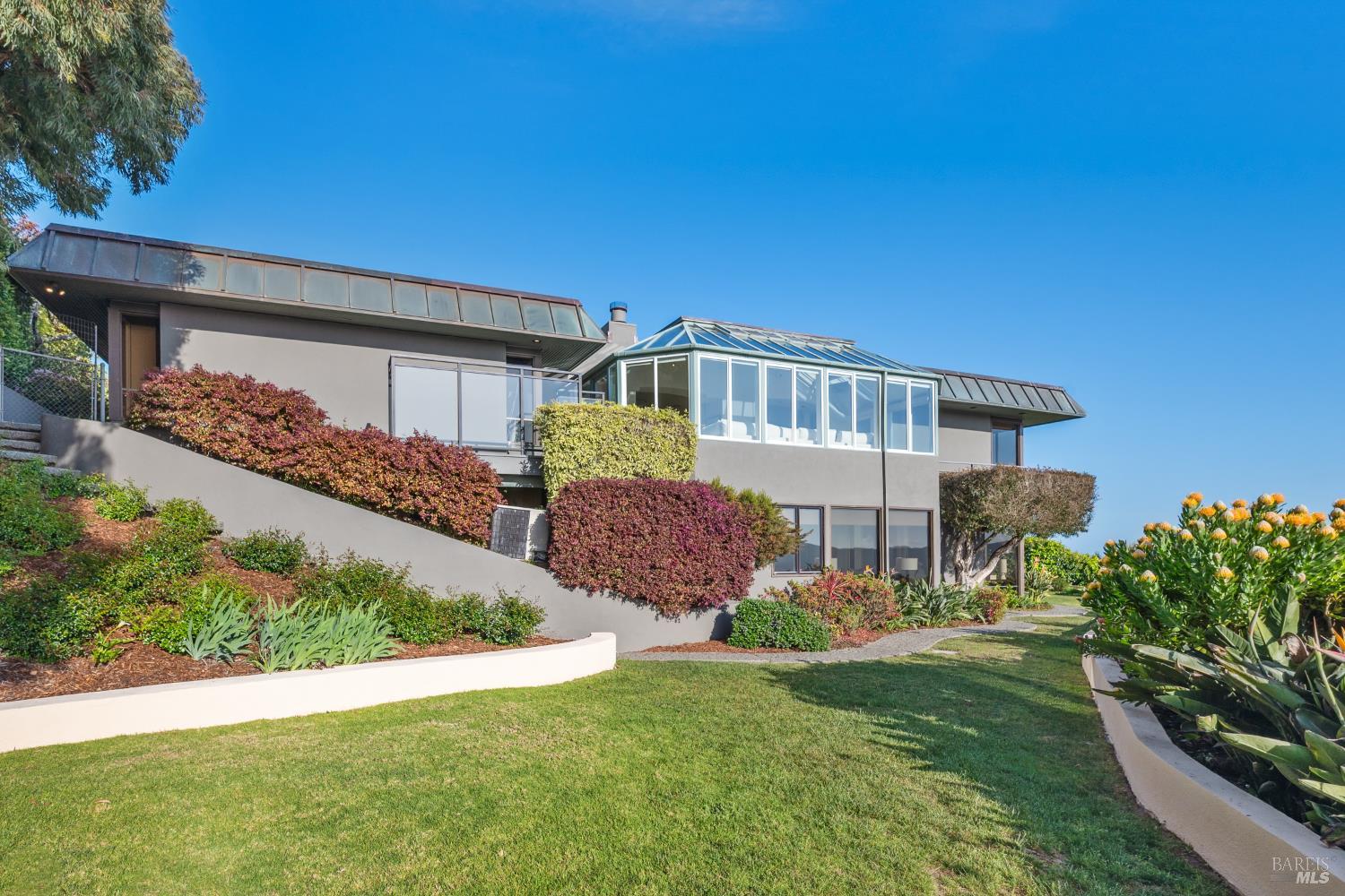 6 Saint Gabrielle Ct